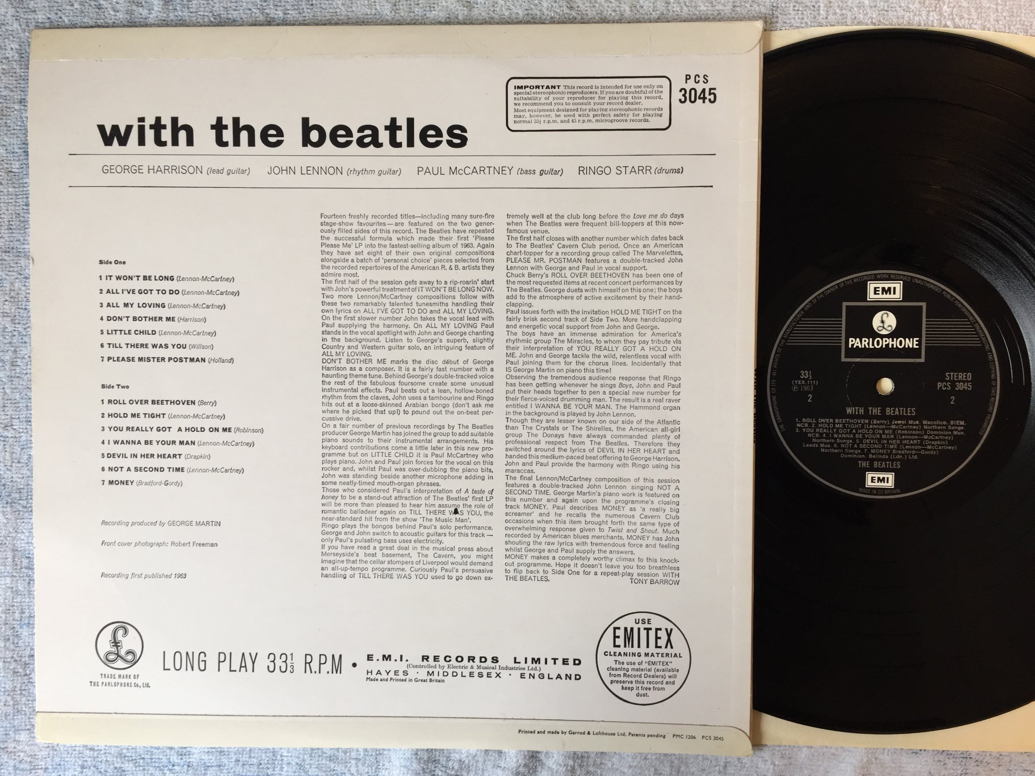 Omslagsbild för skivan THE BEATLES with the LP UK EMI / PARLOPHONE PCS 3045