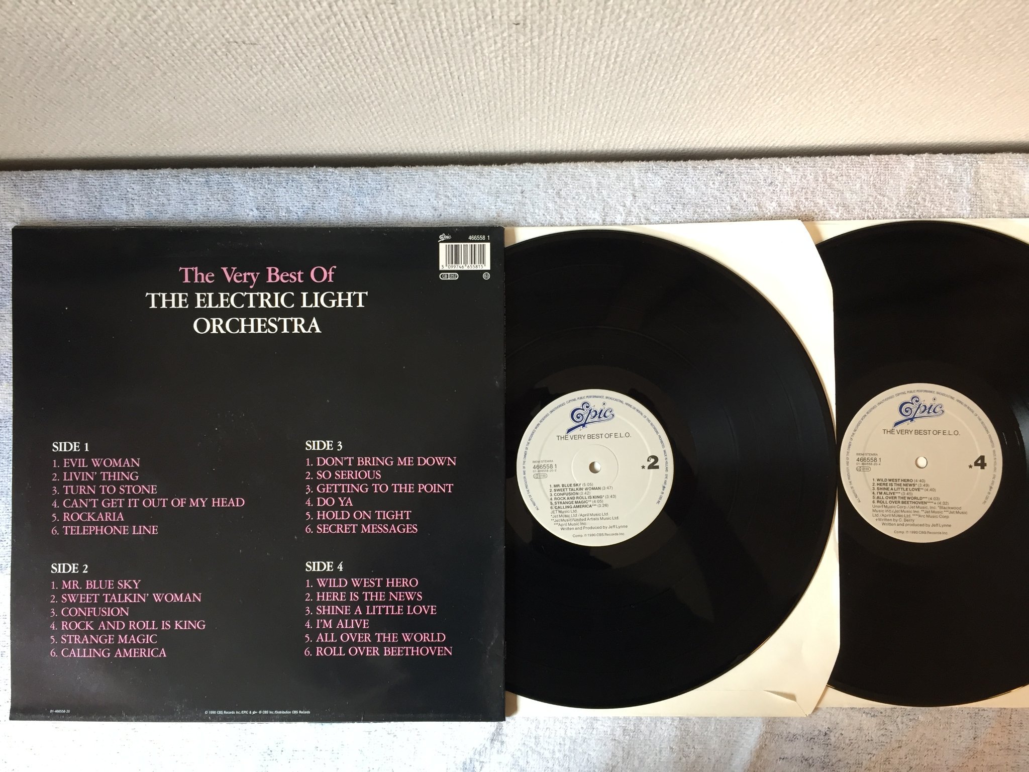Omslagsbild för skivan ELO the very best of 2xLP -90 Hol EPIC 466558 1
