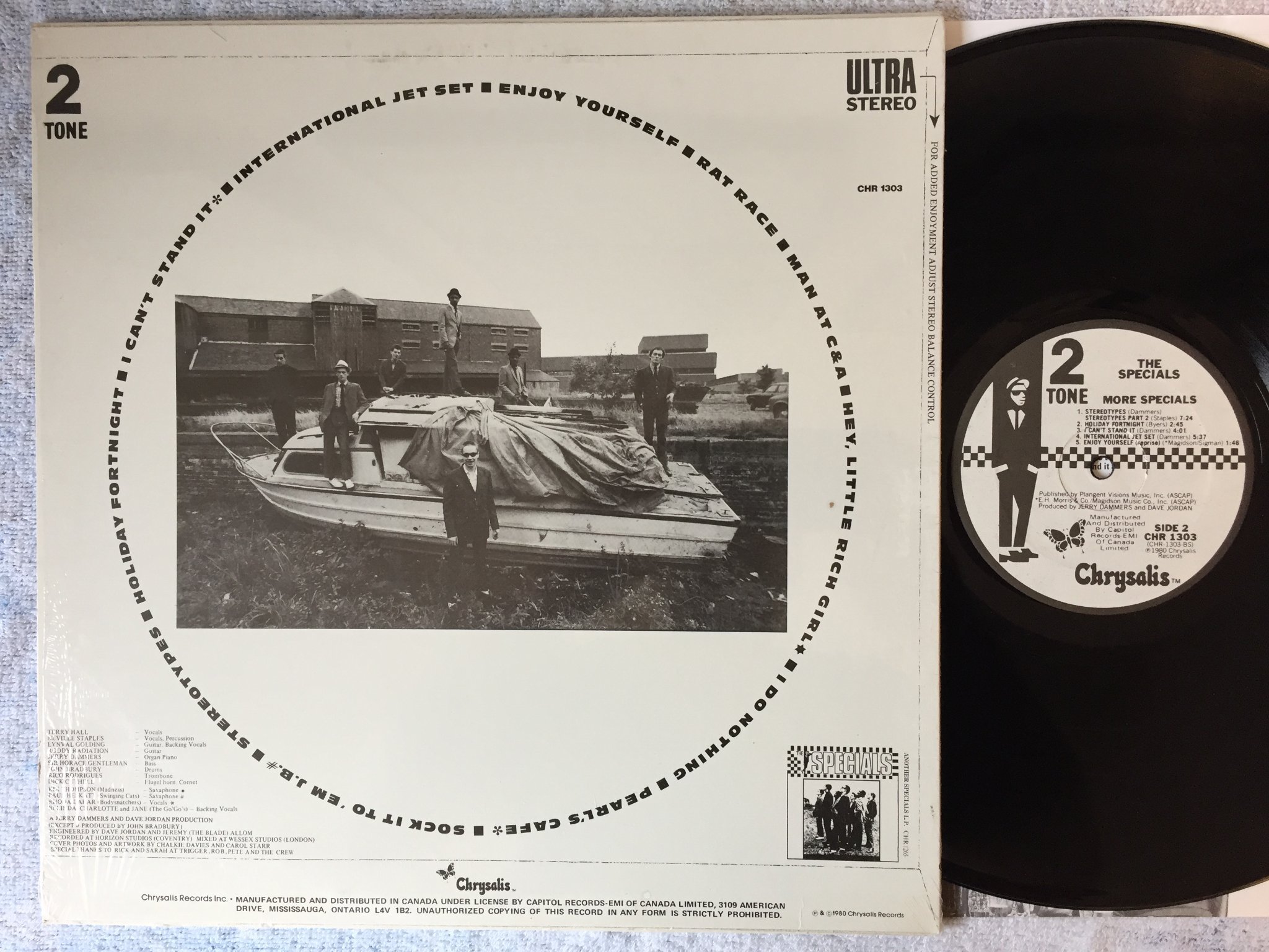 Omslagsbild för skivan THE SPECIALS more specials LP -80 Can 2TONE CHR 1303