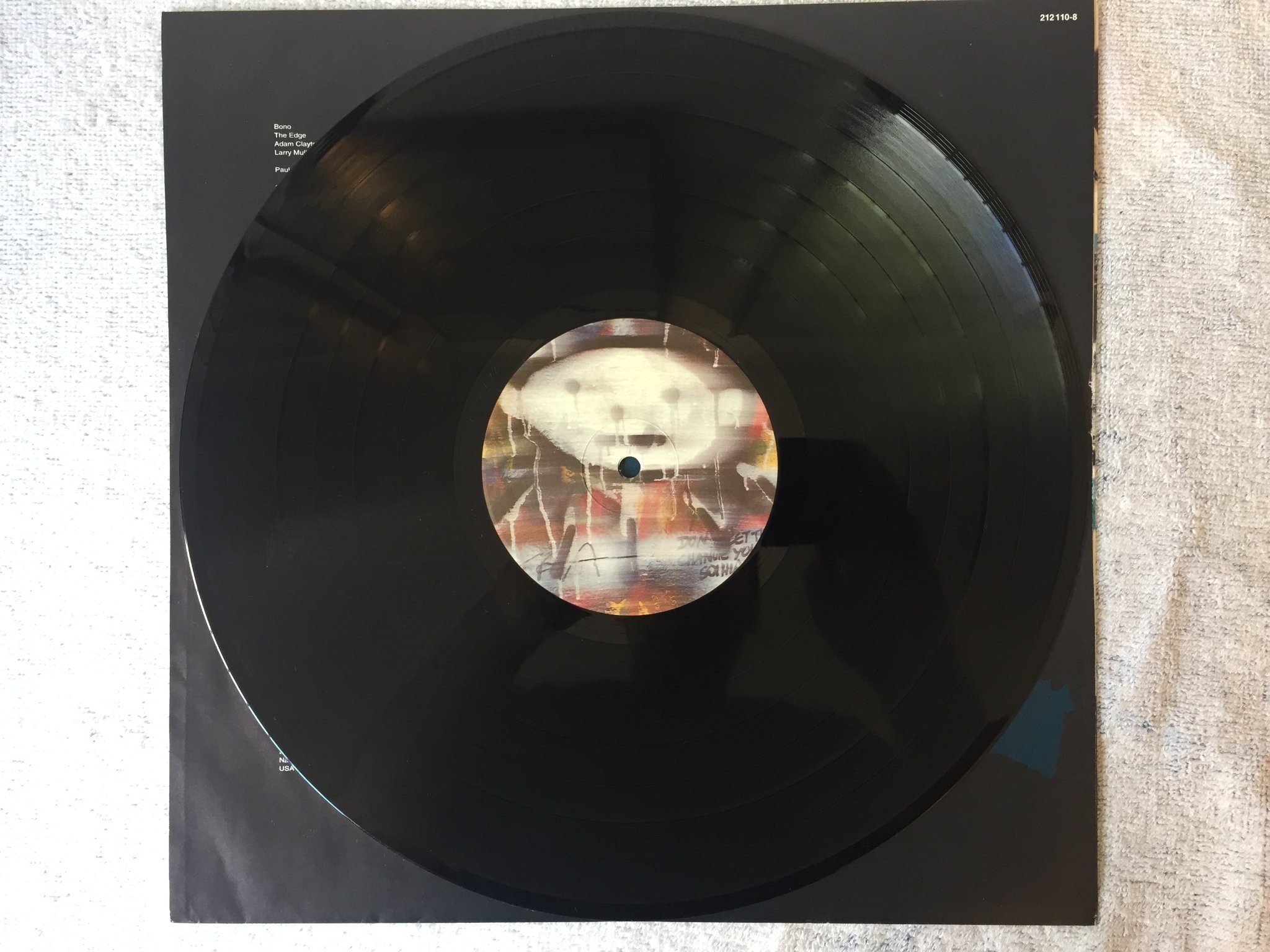 Omslagsbild för skivan U2 achtung baby LP -91 ISLAND 212110 "love is blindness" 