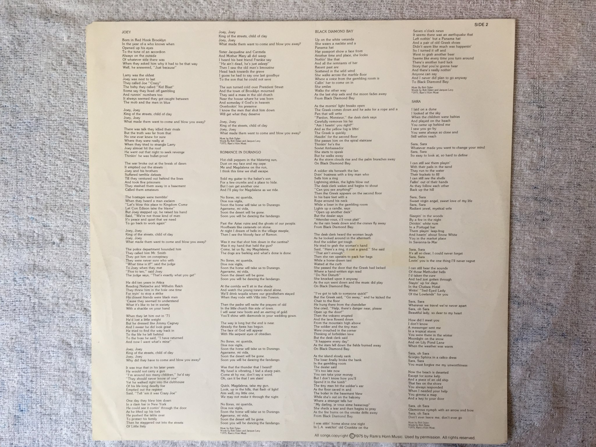 Omslagsbild för skivan BOB DYLAN desire LP -75 Hol CBS 86003 "one more cup of coffee"