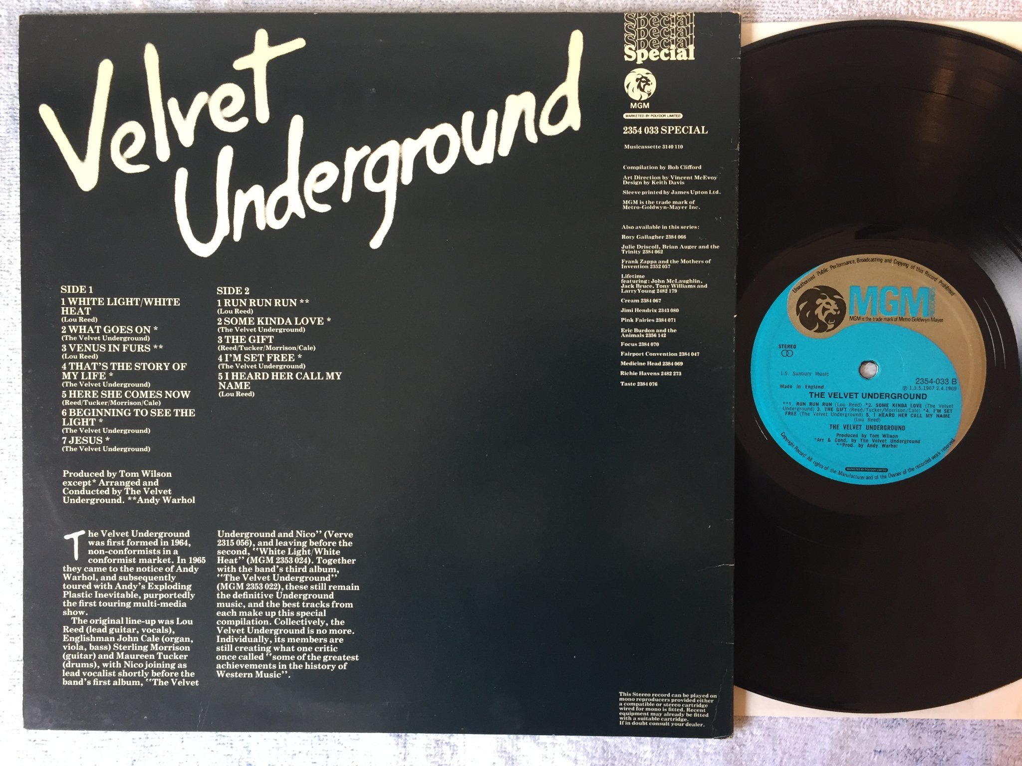 Omslagsbild för skivan THE VELVET UNDERGROUND s/t LP UK MGM 2354-033