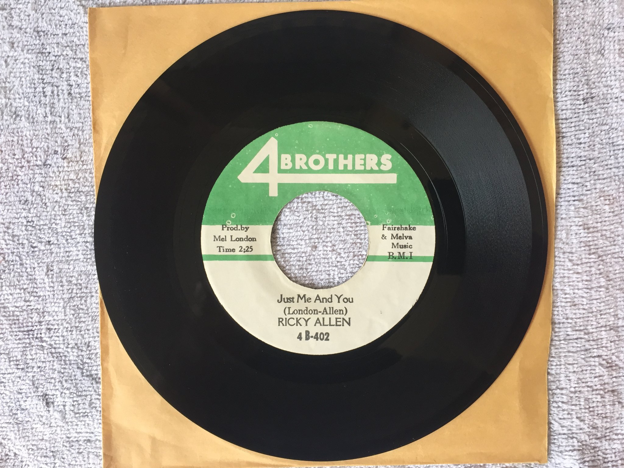 Omslagsbild för skivan RICKY ALLEN Keep It To Yourself 7"single US 4 BROTHERS 4B-402 rhythm & blues