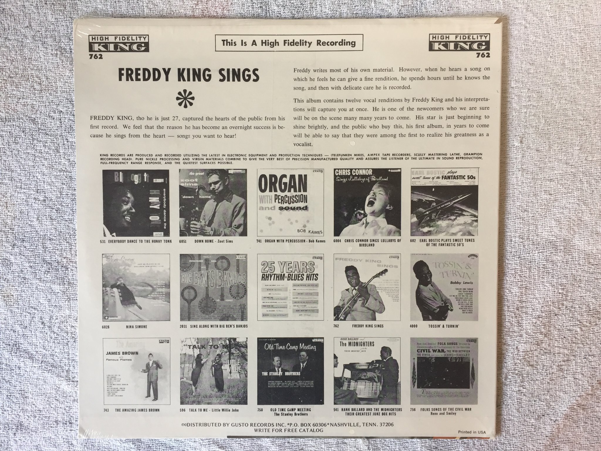 Omslagsbild för skivan FREDDY KING sings LP -76 US GUSTO K 762 still sealed