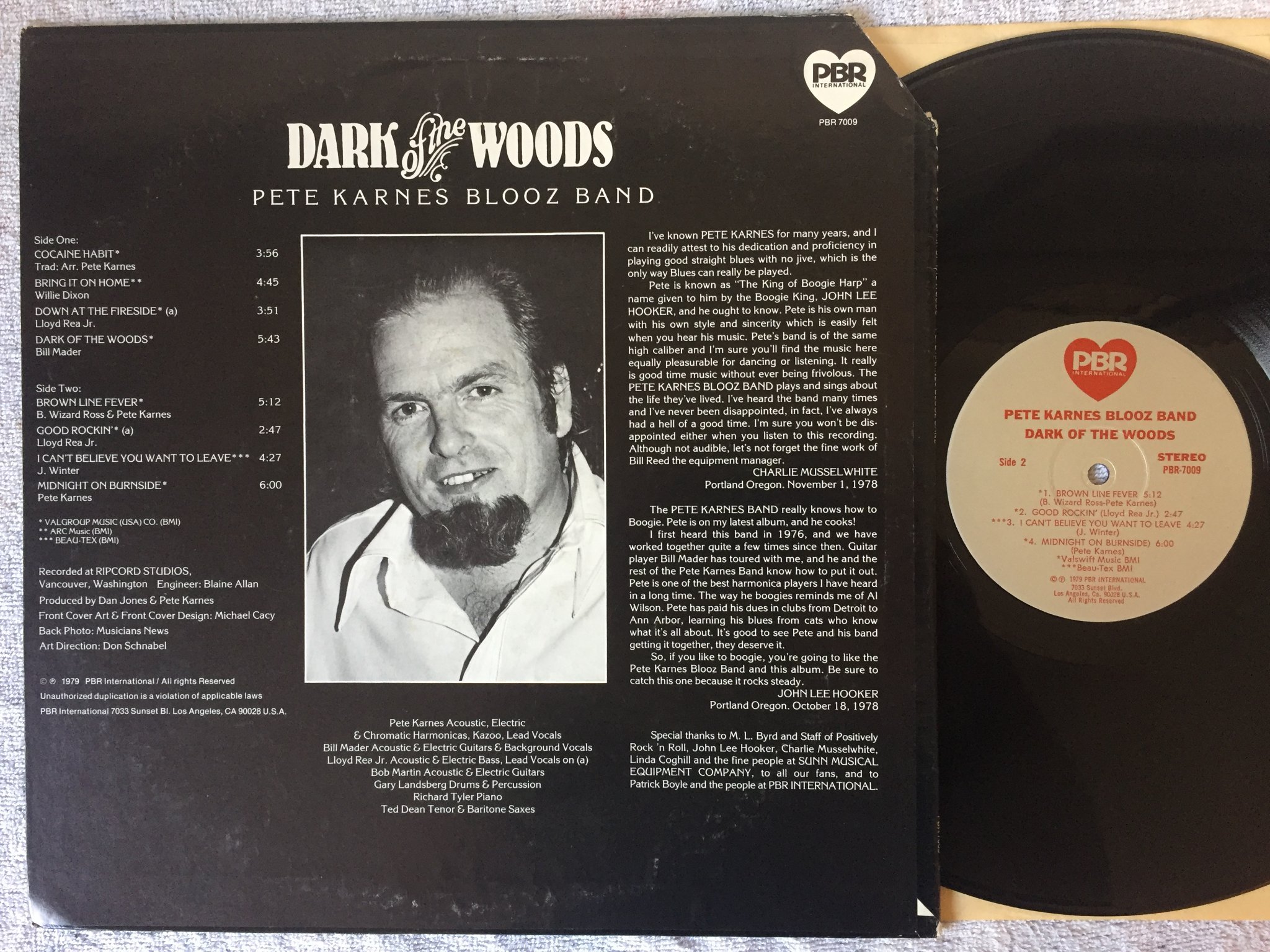 Omslagsbild för skivan PETE KARNES BLOOZ BAND Dark Of The Woods LP -79 US PBR 7009 blues 