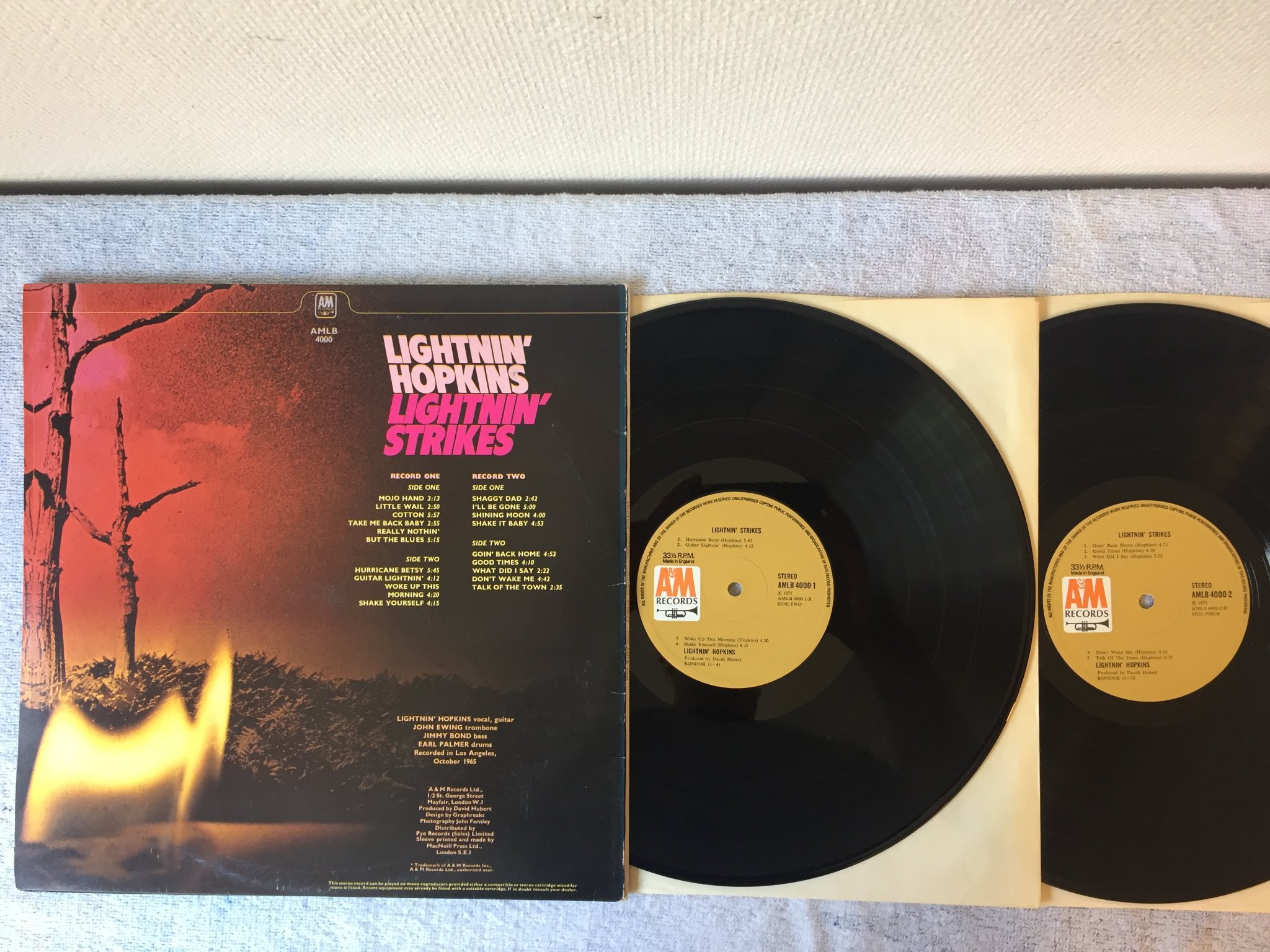 Omslagsbild för skivan LIGHTNIN' HOPKINS s/t 2xLP -71 UK A&M AMLB 4000 blues