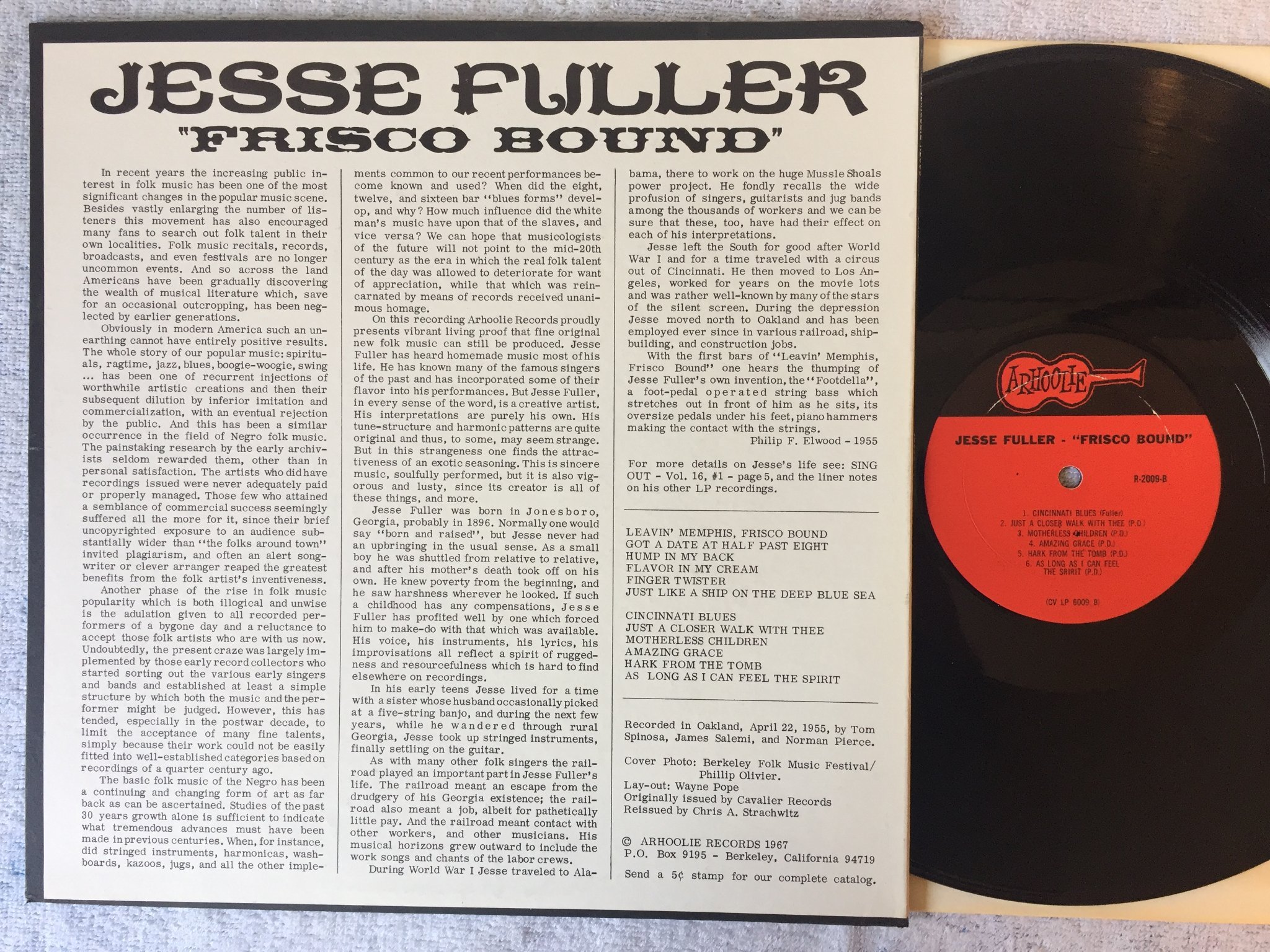 Omslagsbild för skivan JESSE FULLER frisco bound LP US ARHOOLIE R-2009