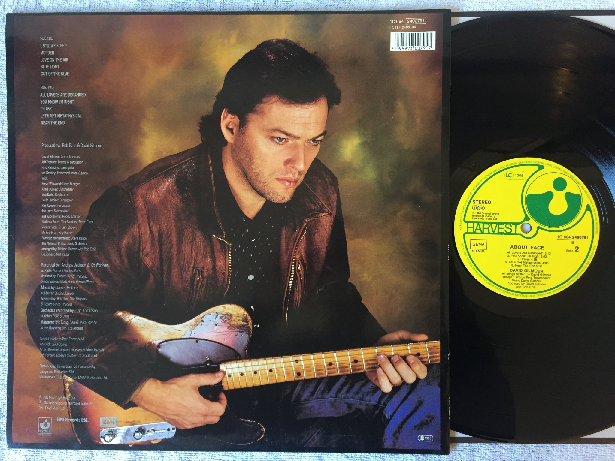Omslagsbild för skivan DAVID GILMOUR about face LP -84 HARVEST 1C 0642400791