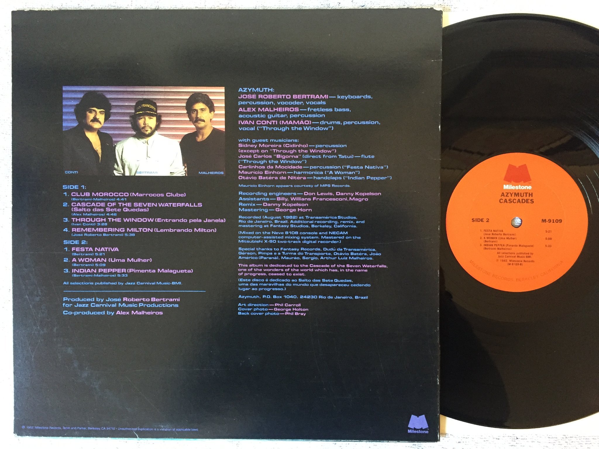 Omslagsbild för skivan AZYMUTH cascades LP -82 US MILESTONE M-9109