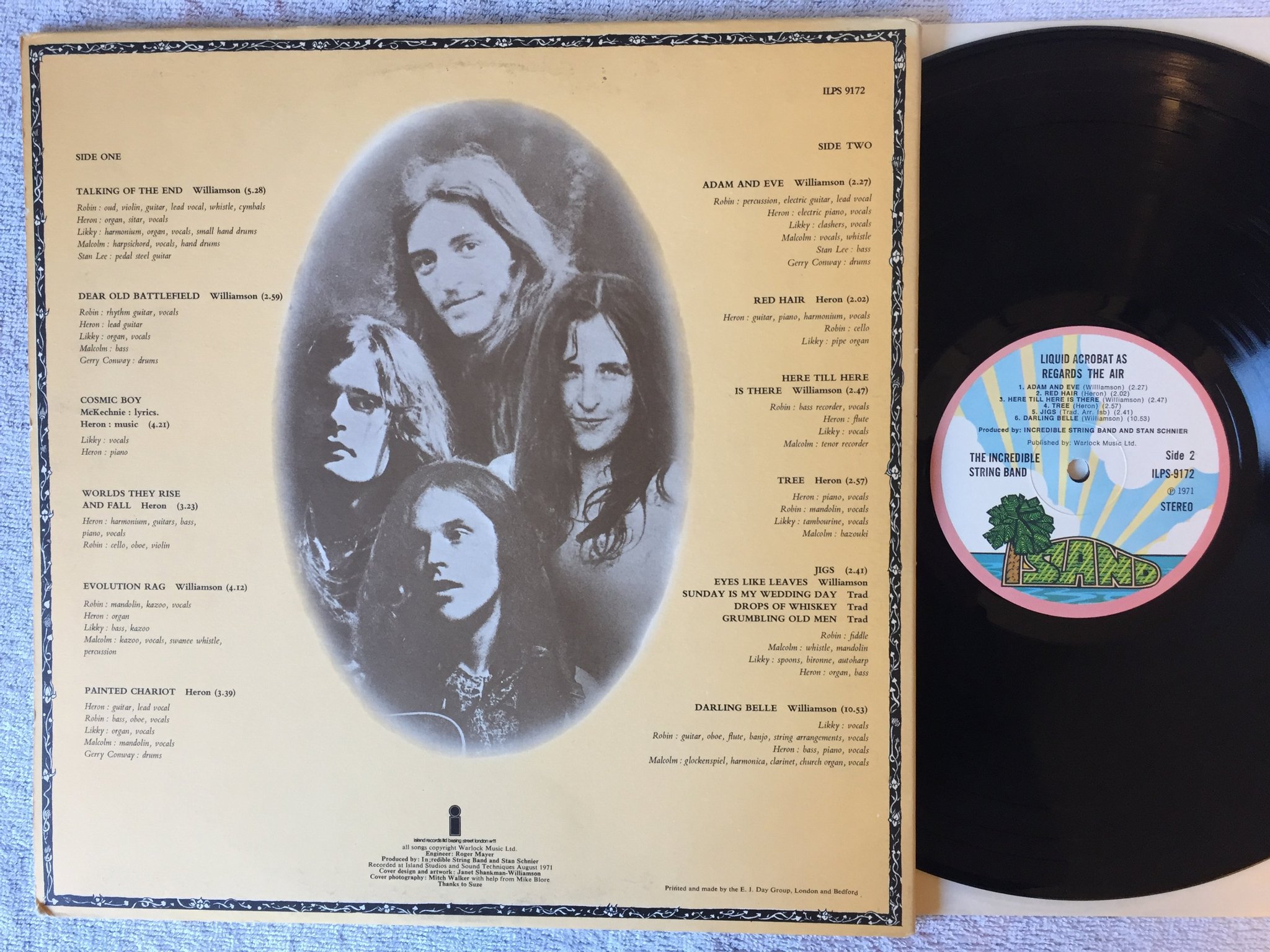 Omslagsbild för skivan THE INCREDIBLE STRING BAND liquid acrobat as regards the air LP -71 UK ISLAND IL