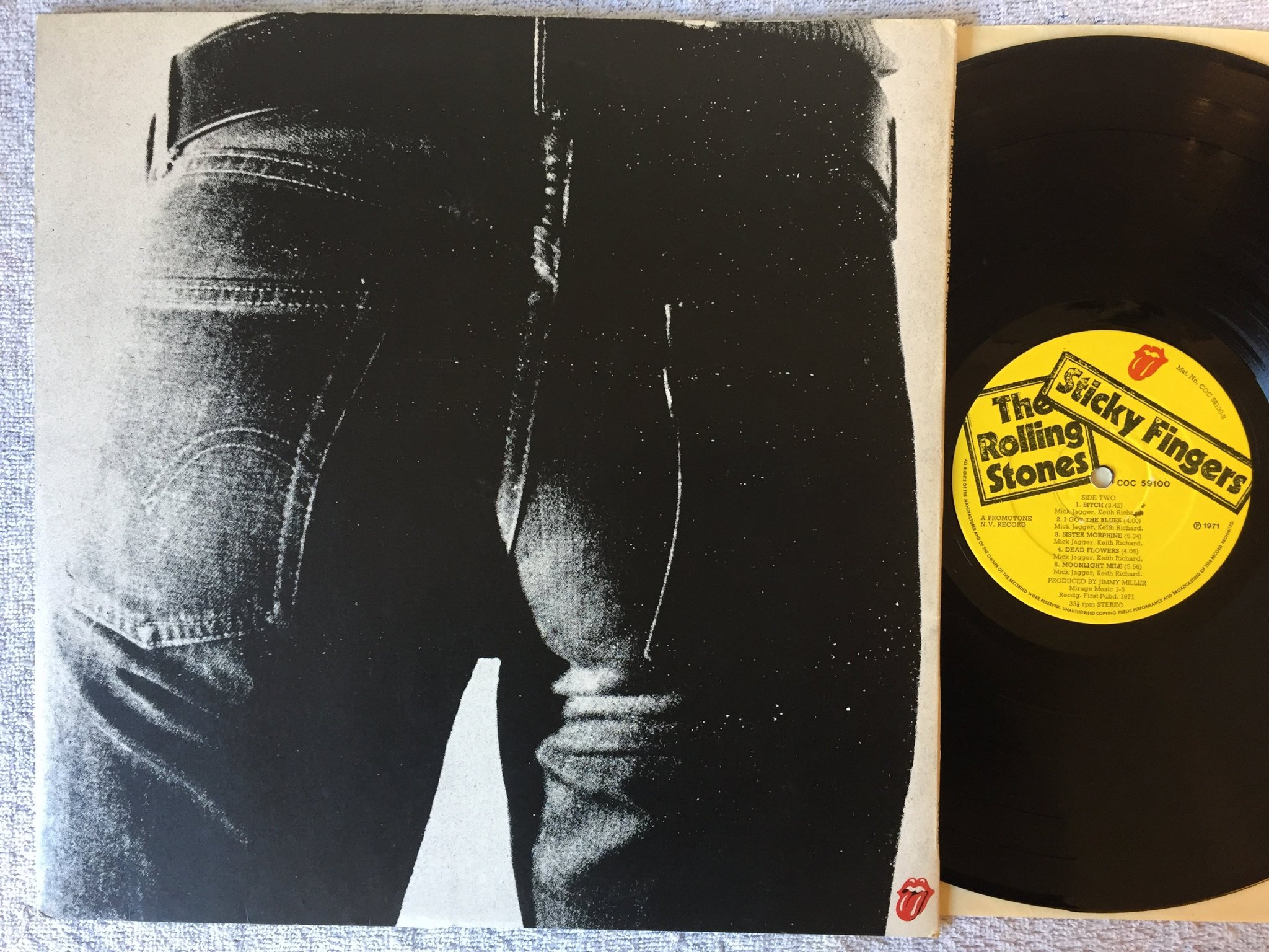 Omslagsbild för skivan THE ROLLING STONES sticky fingers LP -71 Ger COC 59100 Andy Warhol cover art