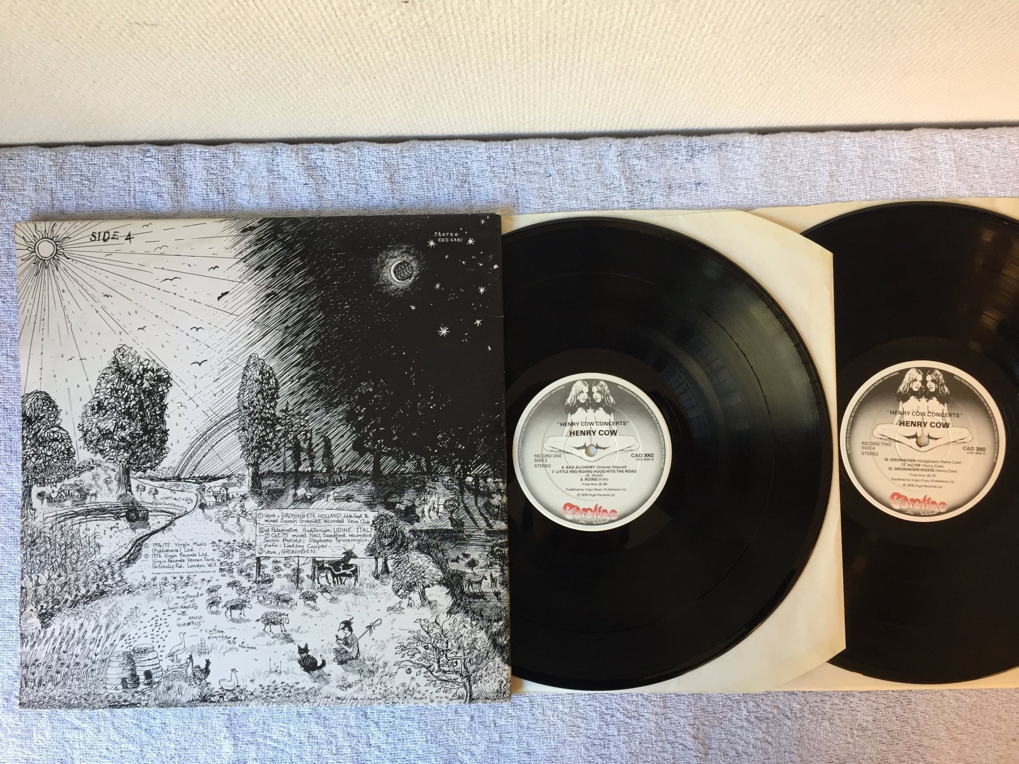 Omslagsbild för skivan HENRY COW concerts 2xLP -76 UK CAROLINE CAD 3002 AVANTGARDE JAZZ