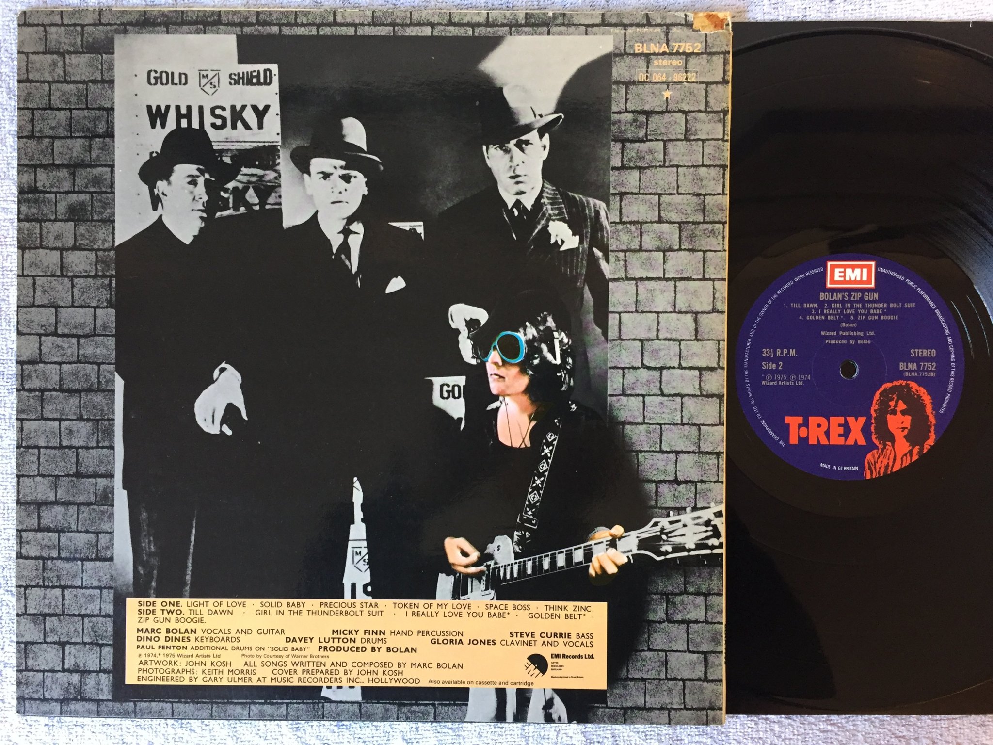 Omslagsbild för skivan T REX bolan's zip gun LP -75 UK EMI BLNA 7752 