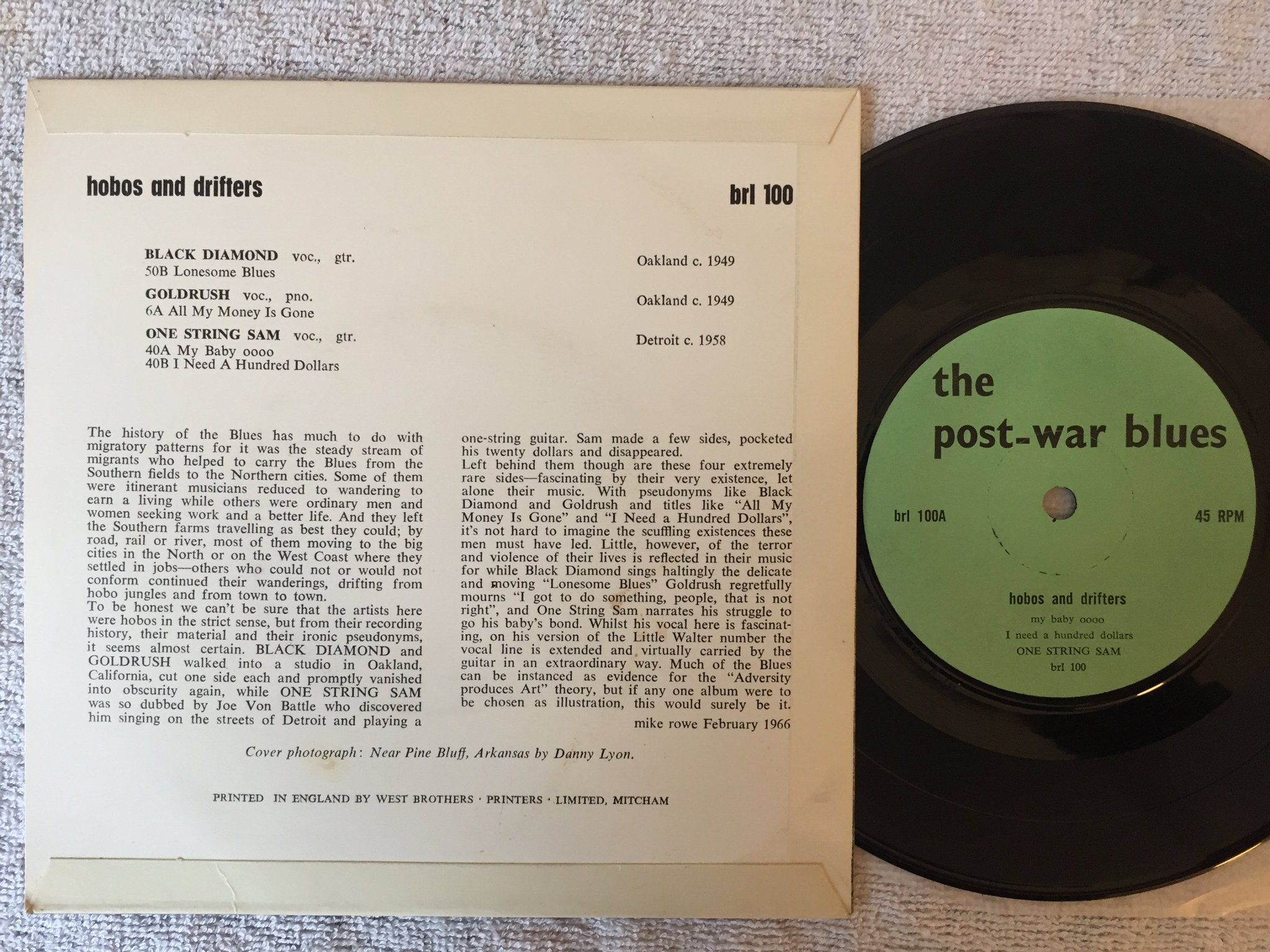 Omslagsbild för skivan V/A  Hobos & Drifters 7"ep -66 UK POST WAR BLUES brl 100