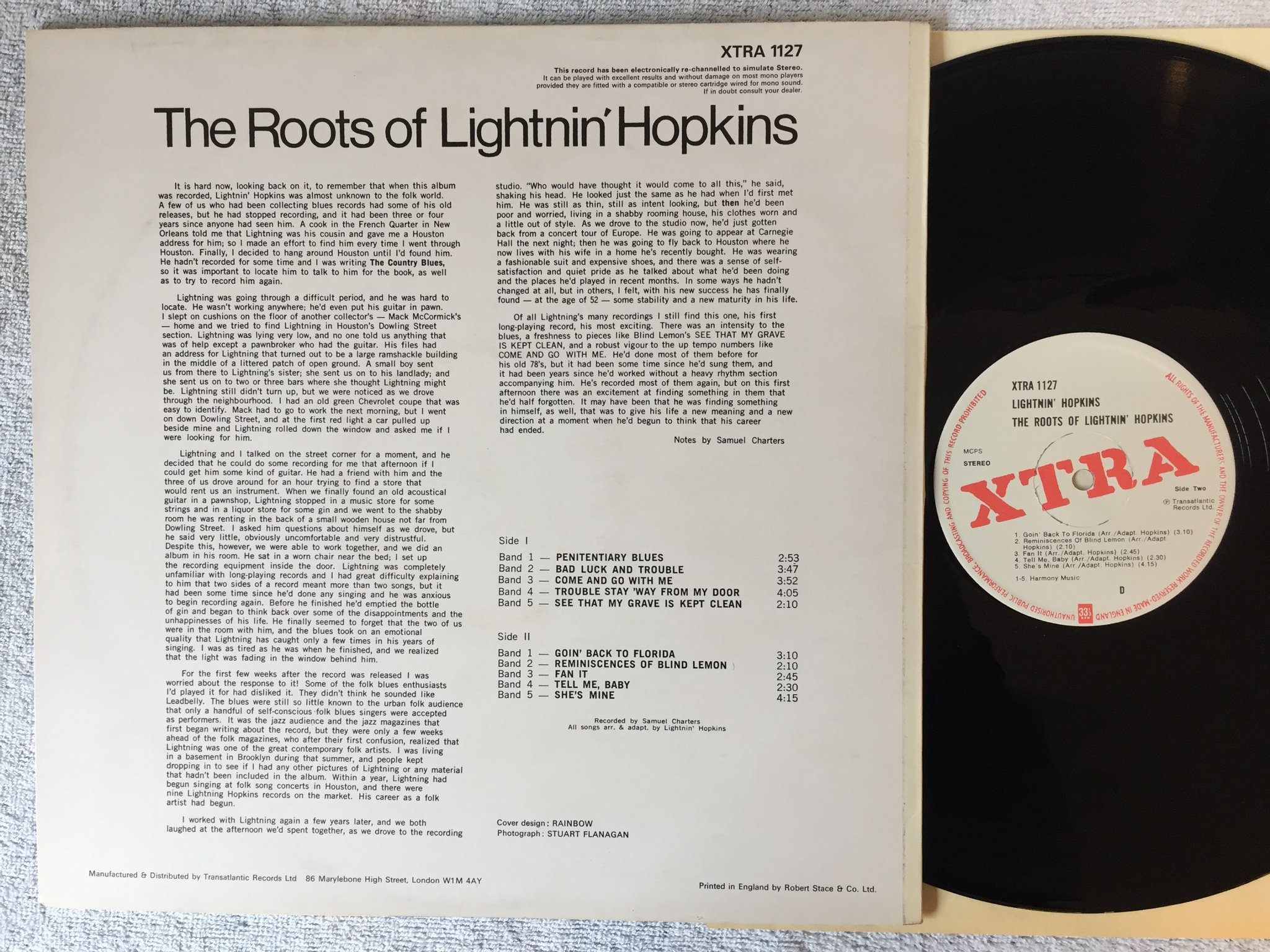 Omslagsbild för skivan LIGHTNIN' HOPKINS the roots of LP -72 UK XTRA 1127 blues
