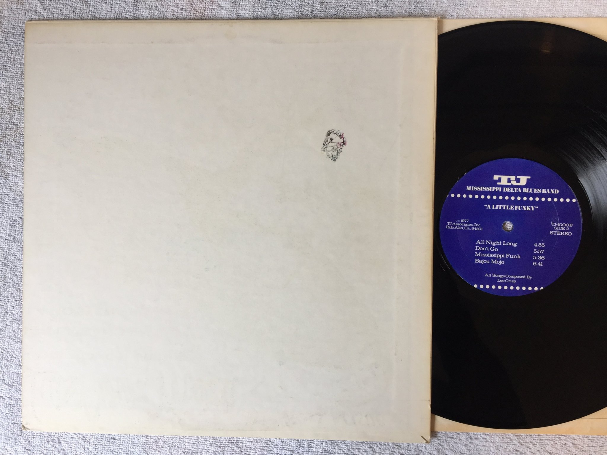 Omslagsbild för skivan MISSISSIPPI DELTA BLUES BAND live....a little funky LP -77 US TJ RECORDS TJ-1000