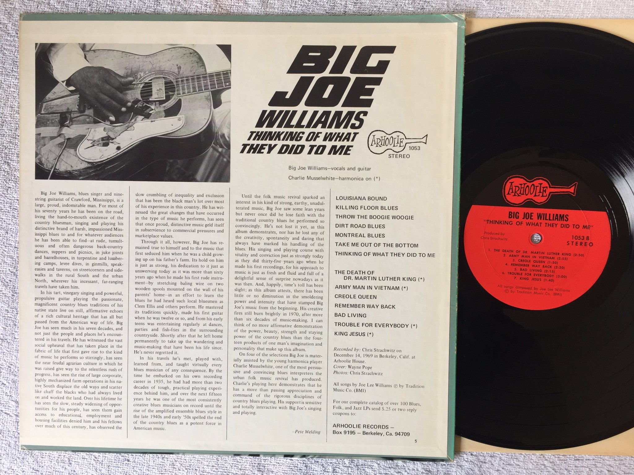 Omslagsbild för skivan BIG JOE WILLAMS thinking of what they did to me LP US ARHOOLIE F1053