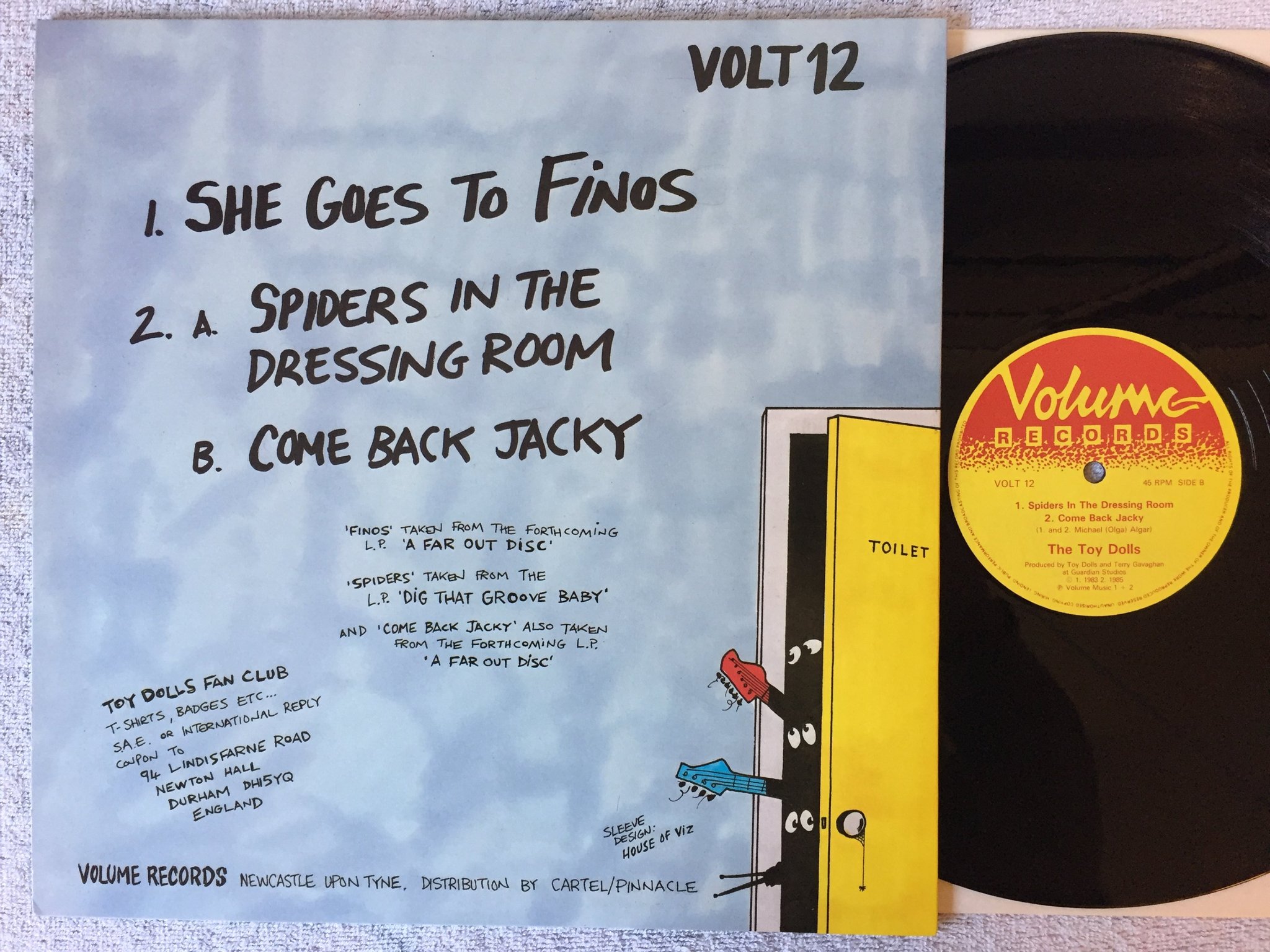 Omslagsbild för skivan THE TOY DOLLS She Goes To Finos 12"single -85 UK  VOLT 12