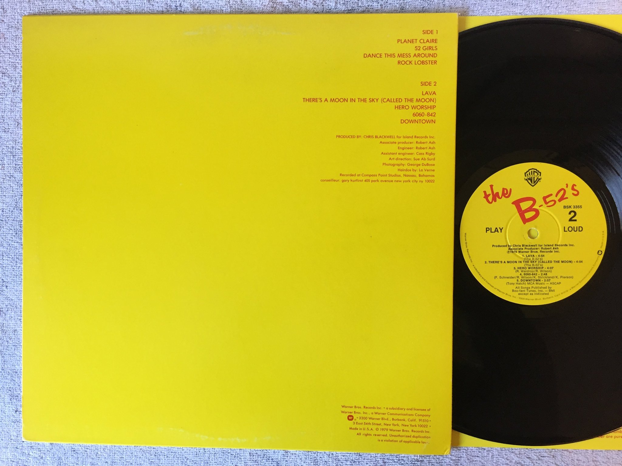 Omslagsbild för skivan THE B-52'S s/t LP -79 US WANER BROS BSK 3355