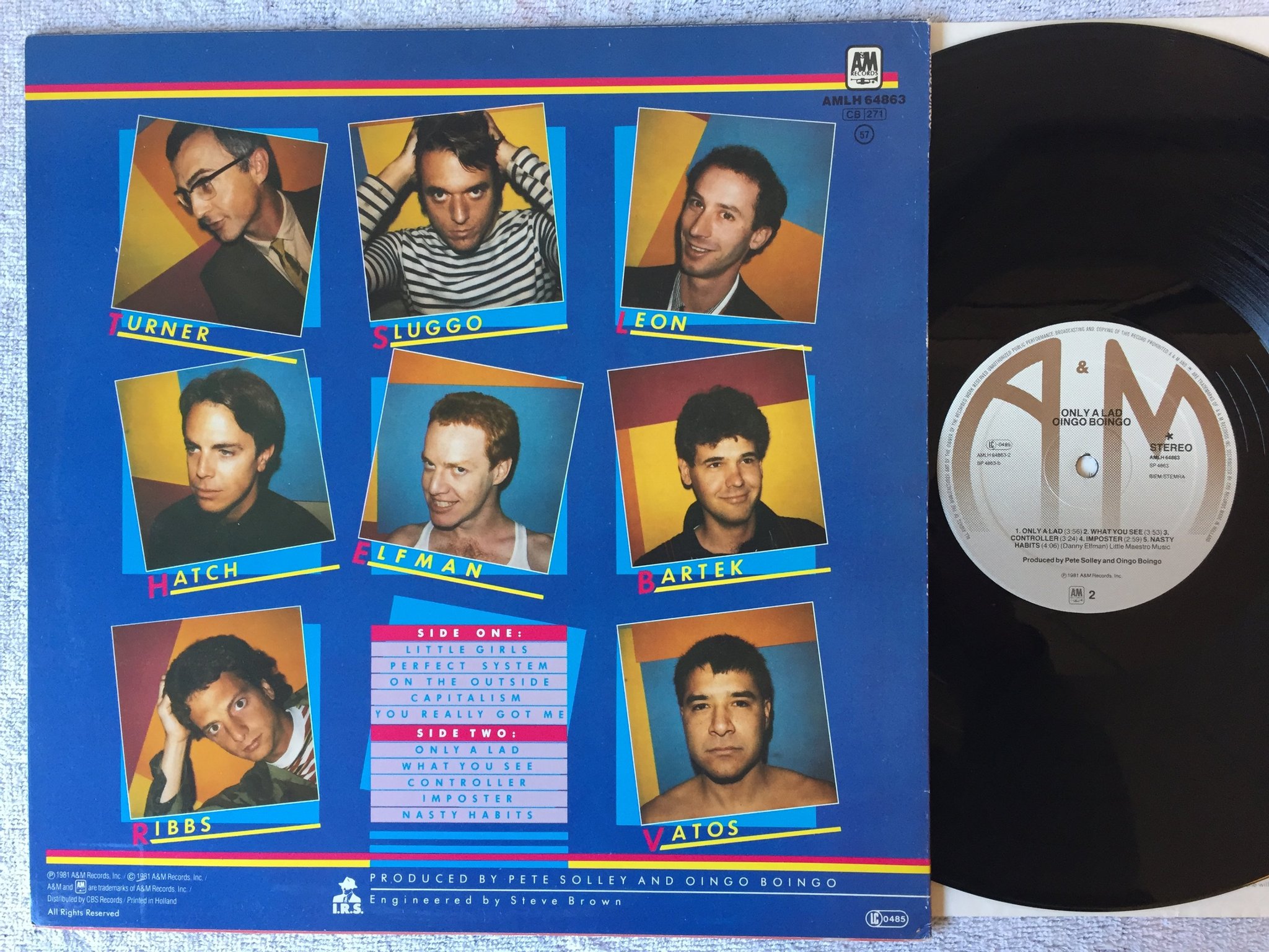 Omslagsbild för skivan OINGO BOINGO Only A Lad LP -81 Hol A&M AMLH 64863 new wave