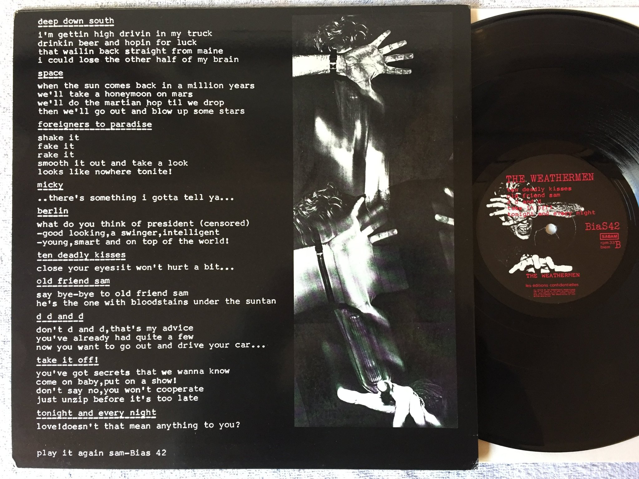 Omslagsbild för skivan THE WEATHERMEN ten deadly kisses LP -87 Belgium BiaS42 electronic