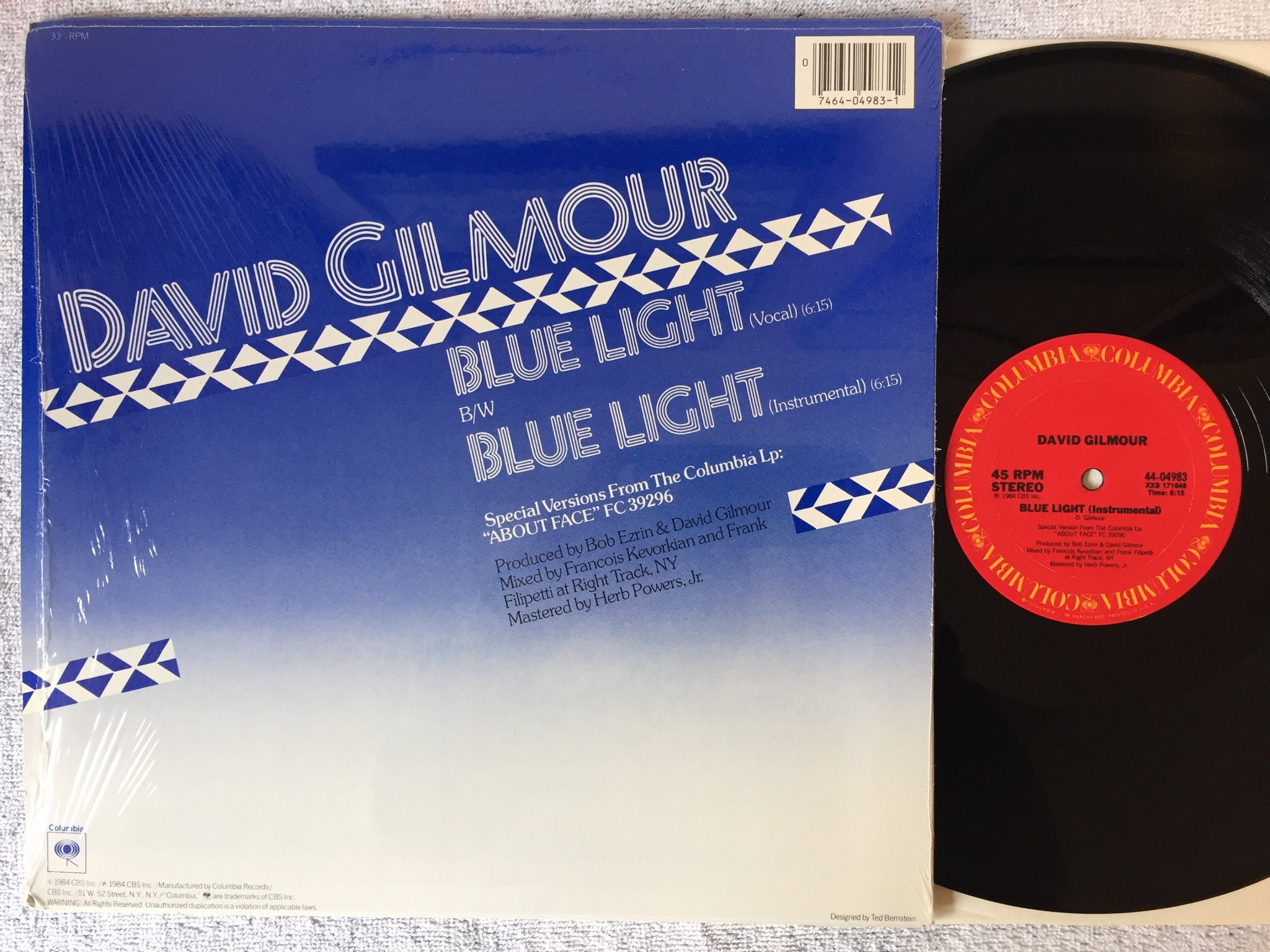 Omslagsbild för skivan DAVID GILMOUR blue light 12"single -84 US COLUMBIA 44-04983 