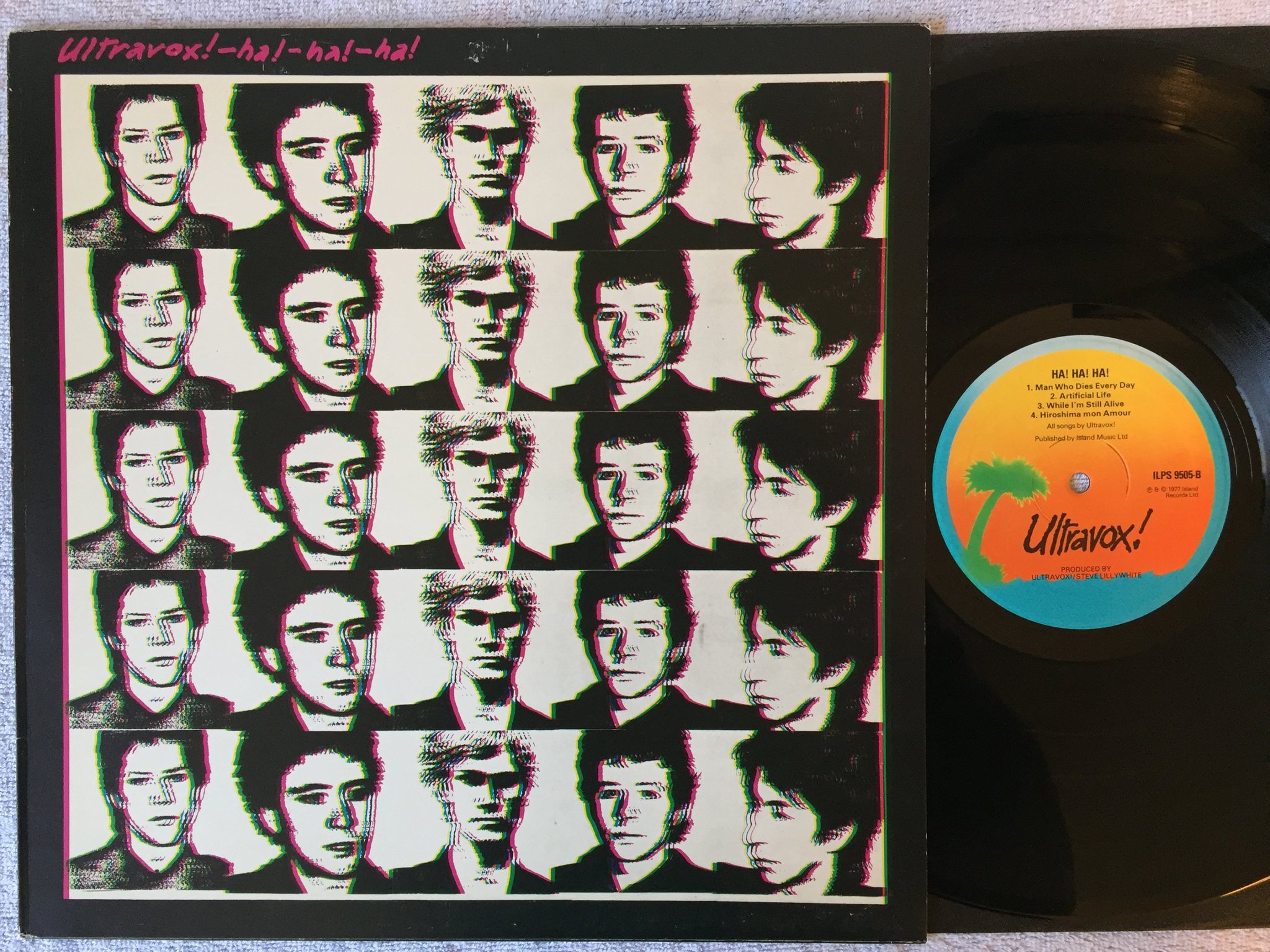 Omslagsbild för skivan ULTRAVOX Ha!-Ha!-Ha! LP -77 UK ISLAND ILPS 9505