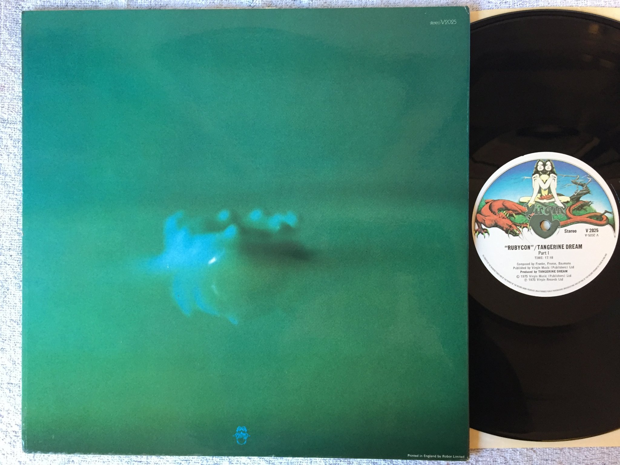 Omslagsbild för skivan TANGERINE DREAM rubycon LP -75 UK ISLAND V 2025