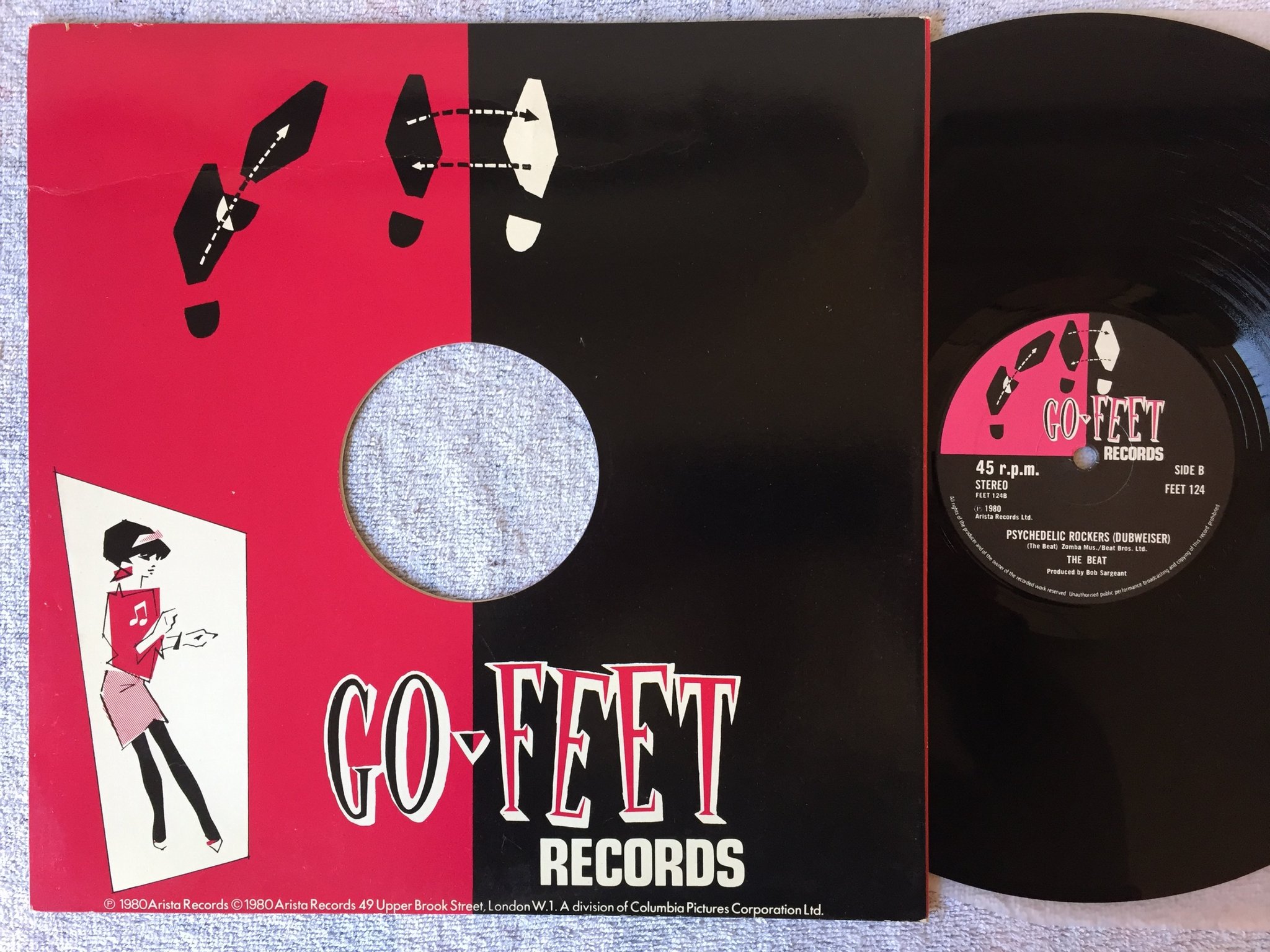 Omslagsbild för skivan THE BEAT Save It For Later 12"single -82 UK GO-FEET RECORDS FEET 12333  Record /