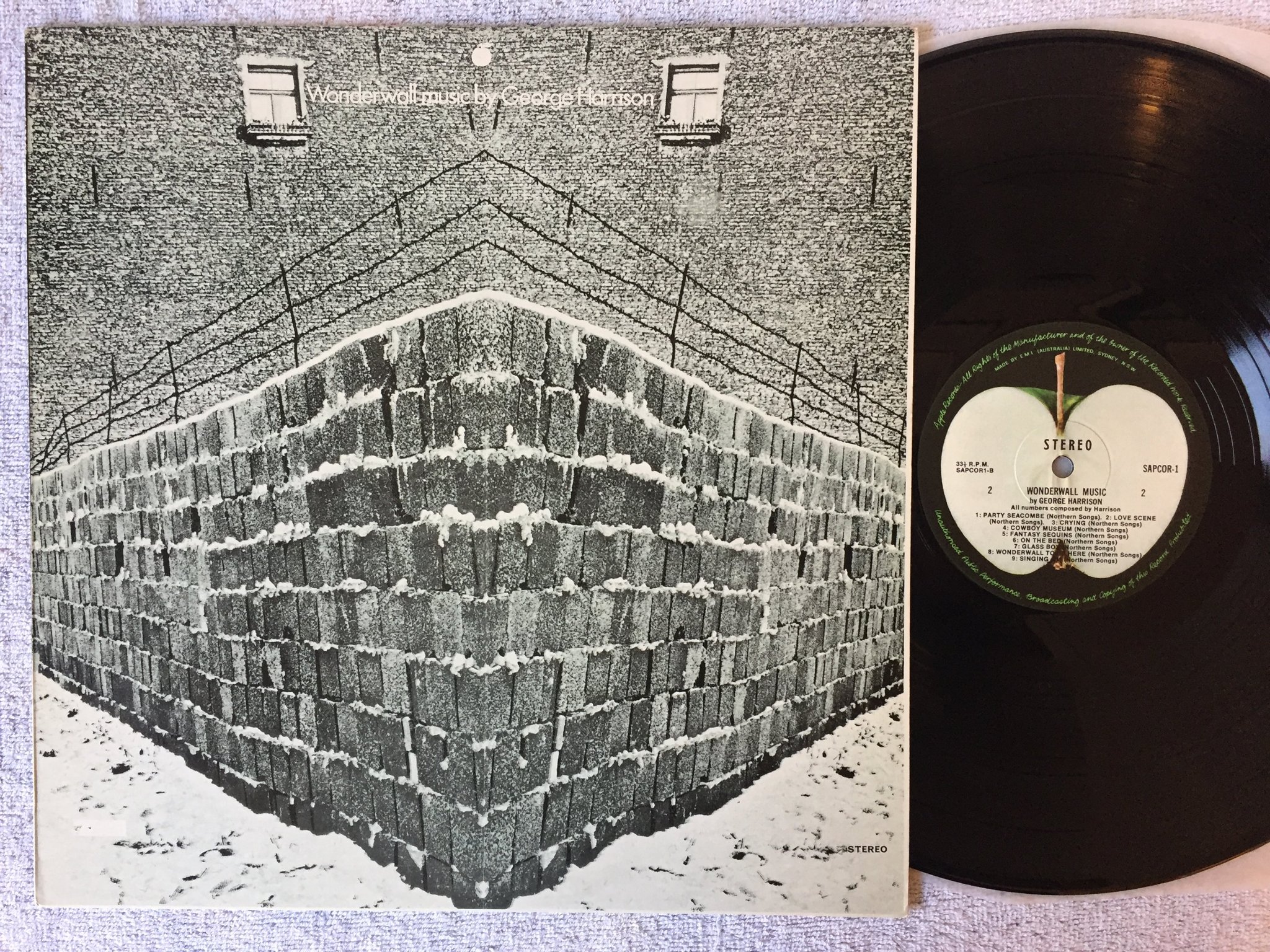 Omslagsbild för skivan GEORGE HARRISON wonderwal music LP Australia APPLE SAPCOR-1 rare!!!