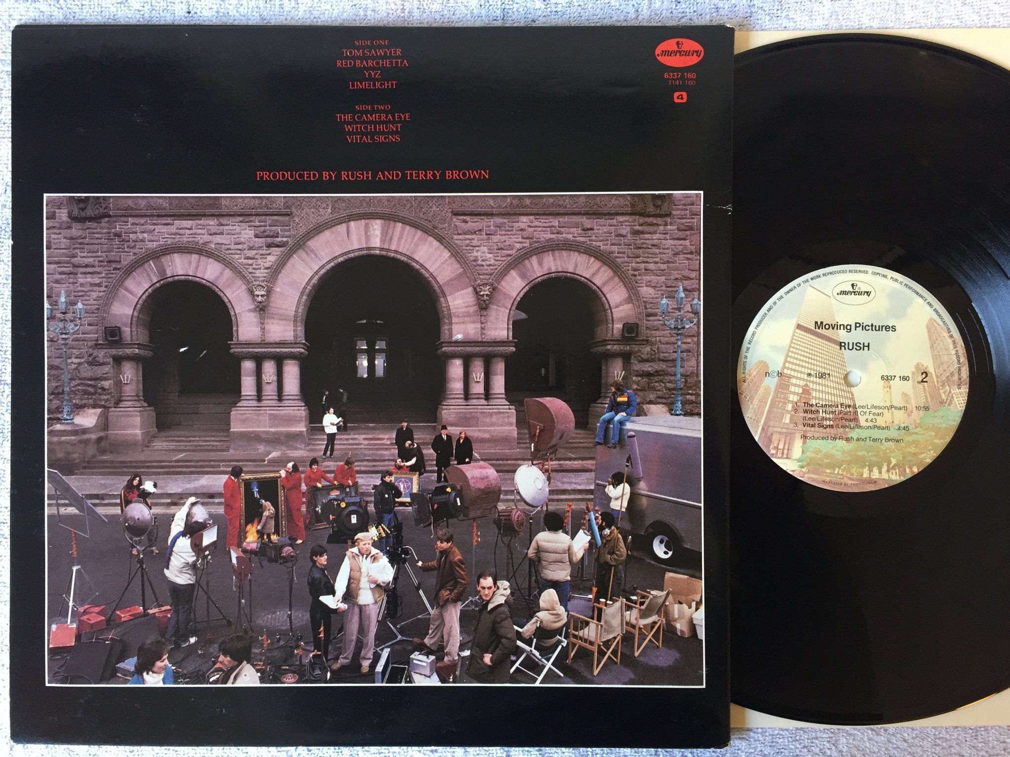 Omslagsbild för skivan RUSH moving pictures LP -81 ncb MERCURY 6337 160