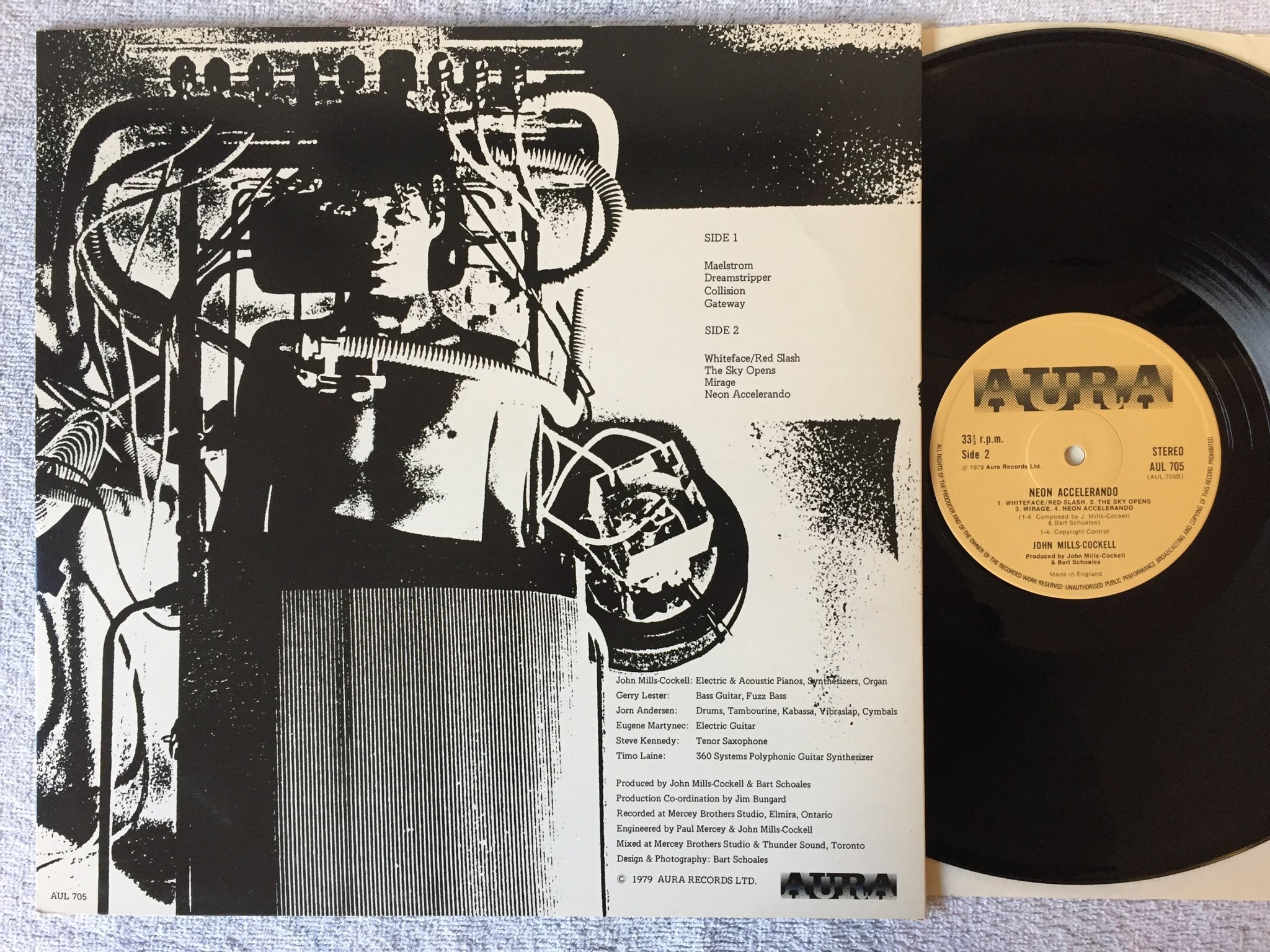 Omslagsbild för skivan JOHN MILLS-COCKELL neon accelerando LP -79 UK AURA AUL 705
