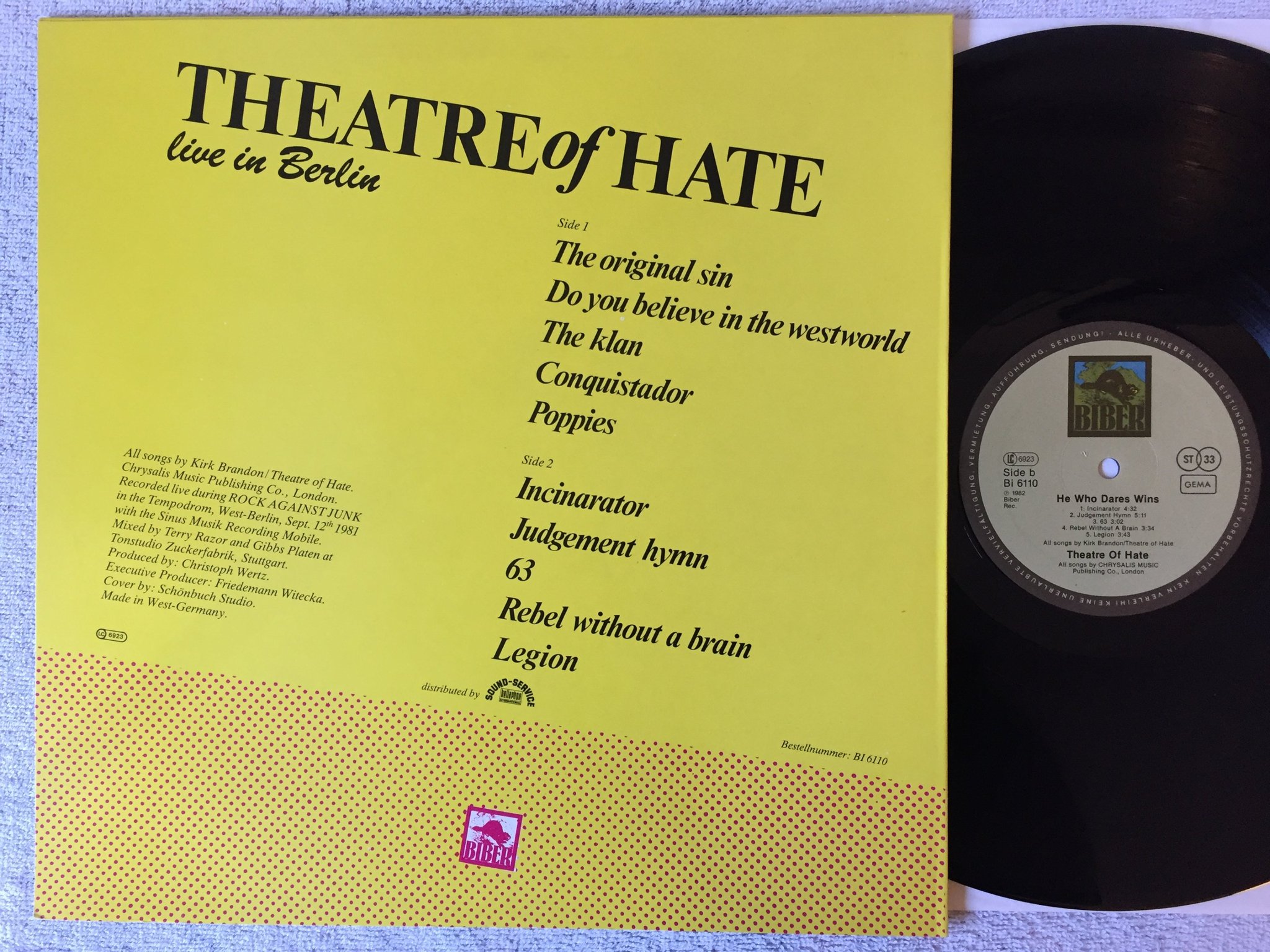 Omslagsbild för skivan THEATRE OF HATE He Who Dares Wins LP -82 Ger BIBER BI 6110