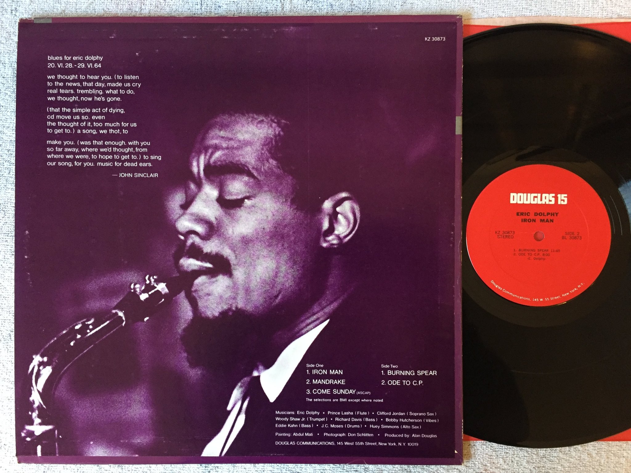 Omslagsbild för skivan Eric Dolphy iron man LP US DOUGLAS 15 KZ 30873 free jazz
