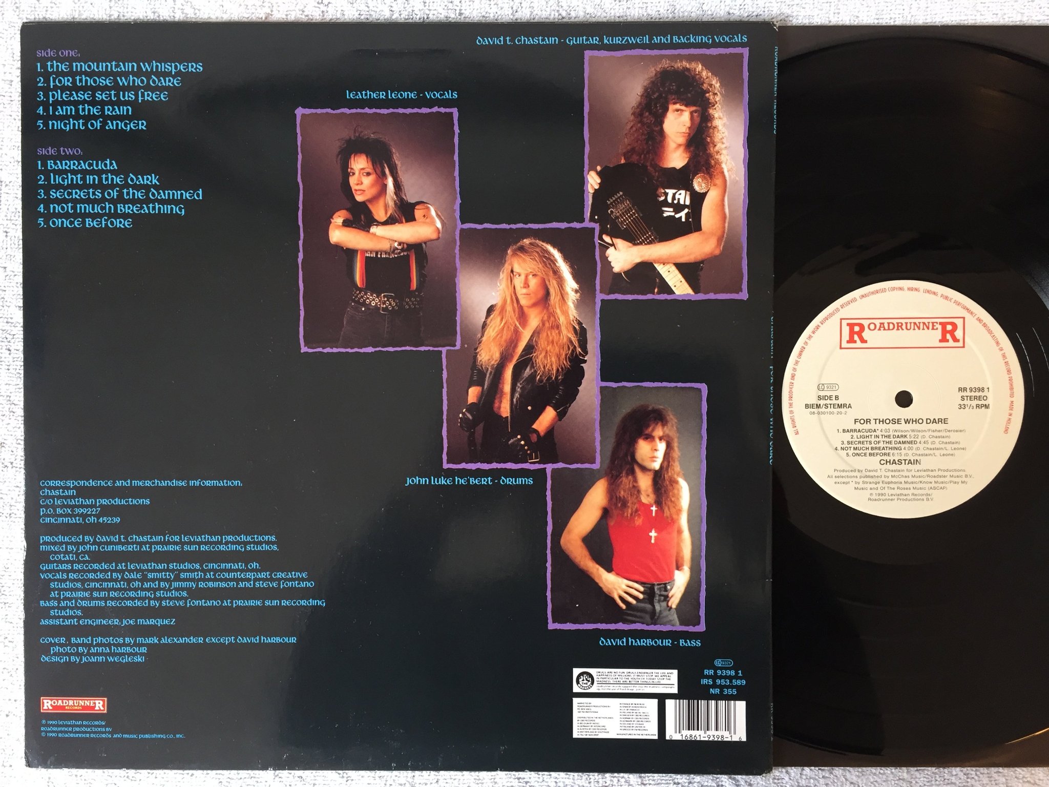Omslagsbild för skivan CHASTAIN for those who dare LP -90 Hol ROADRUNNER RR 9398 1