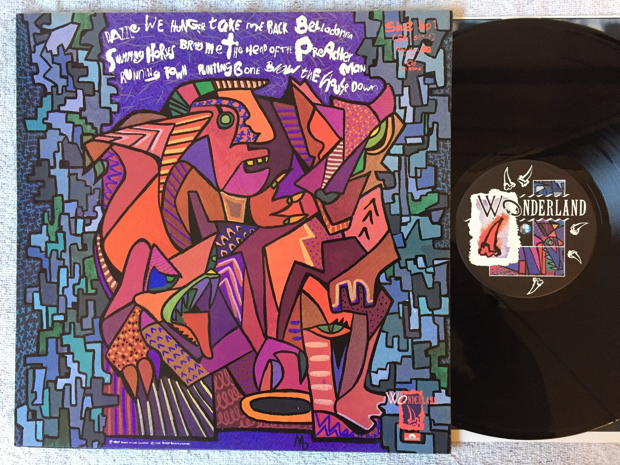 Omslagsbild för skivan SIOUXSIE & THE BANSHEES Hyaena LP -84 UK WONDERLAND SHE HP1