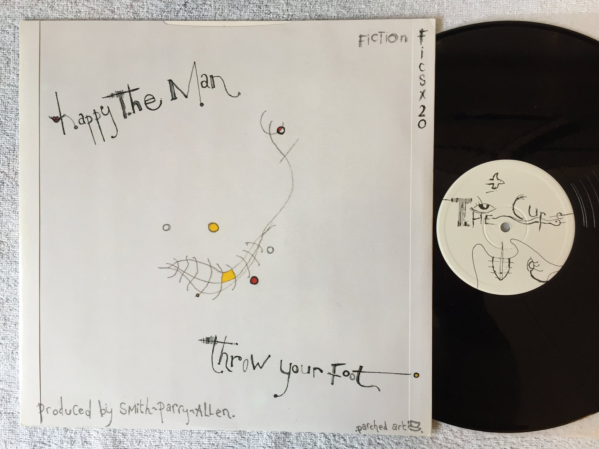 Omslagsbild för skivan THE CURE The Caterpillar 12"single -84 UK FICTION FICSX 20