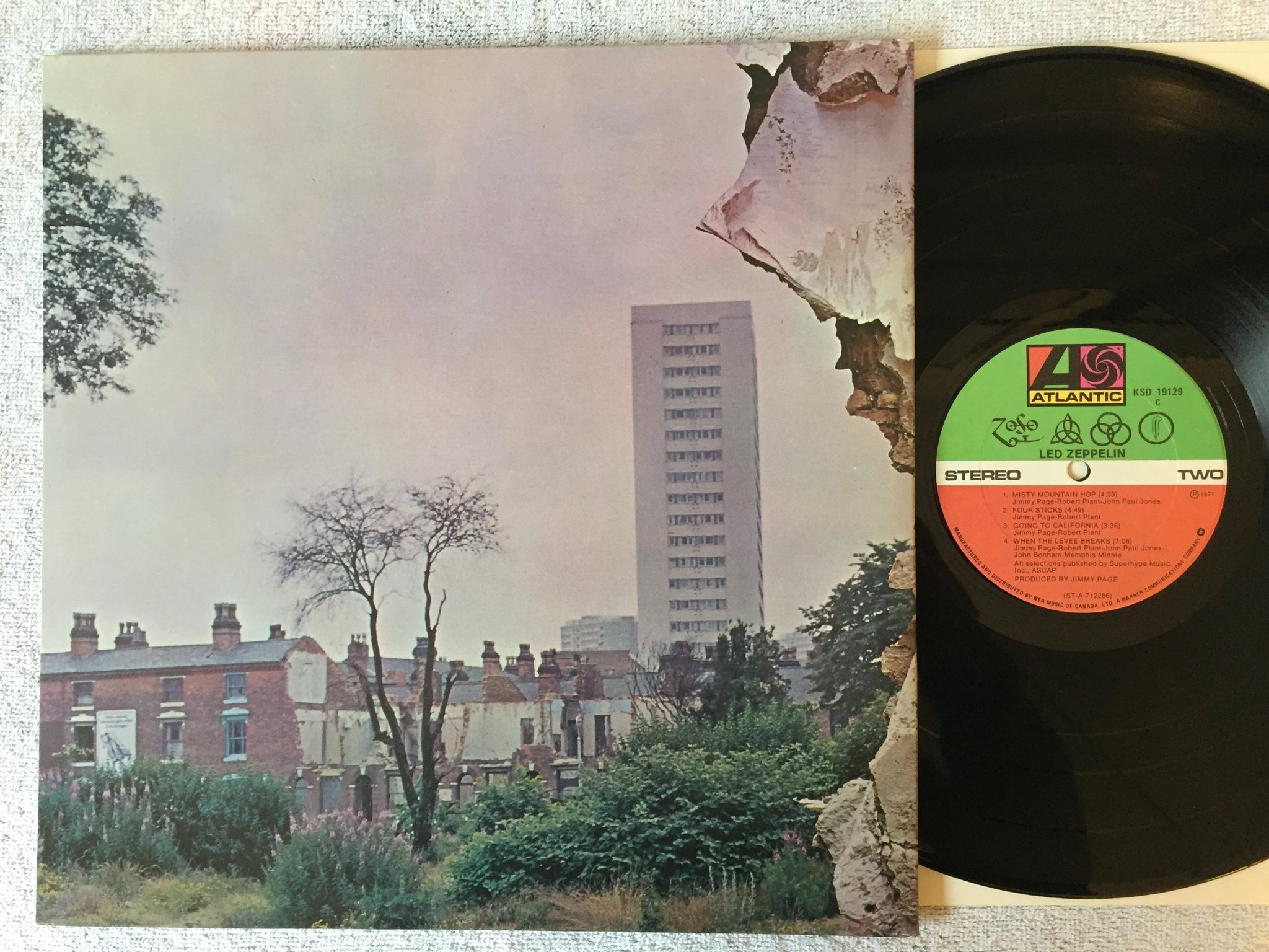 Omslagsbild för skivan LED ZEPPELIN s/t LP -77 Can ATLANTIC KSD 19129