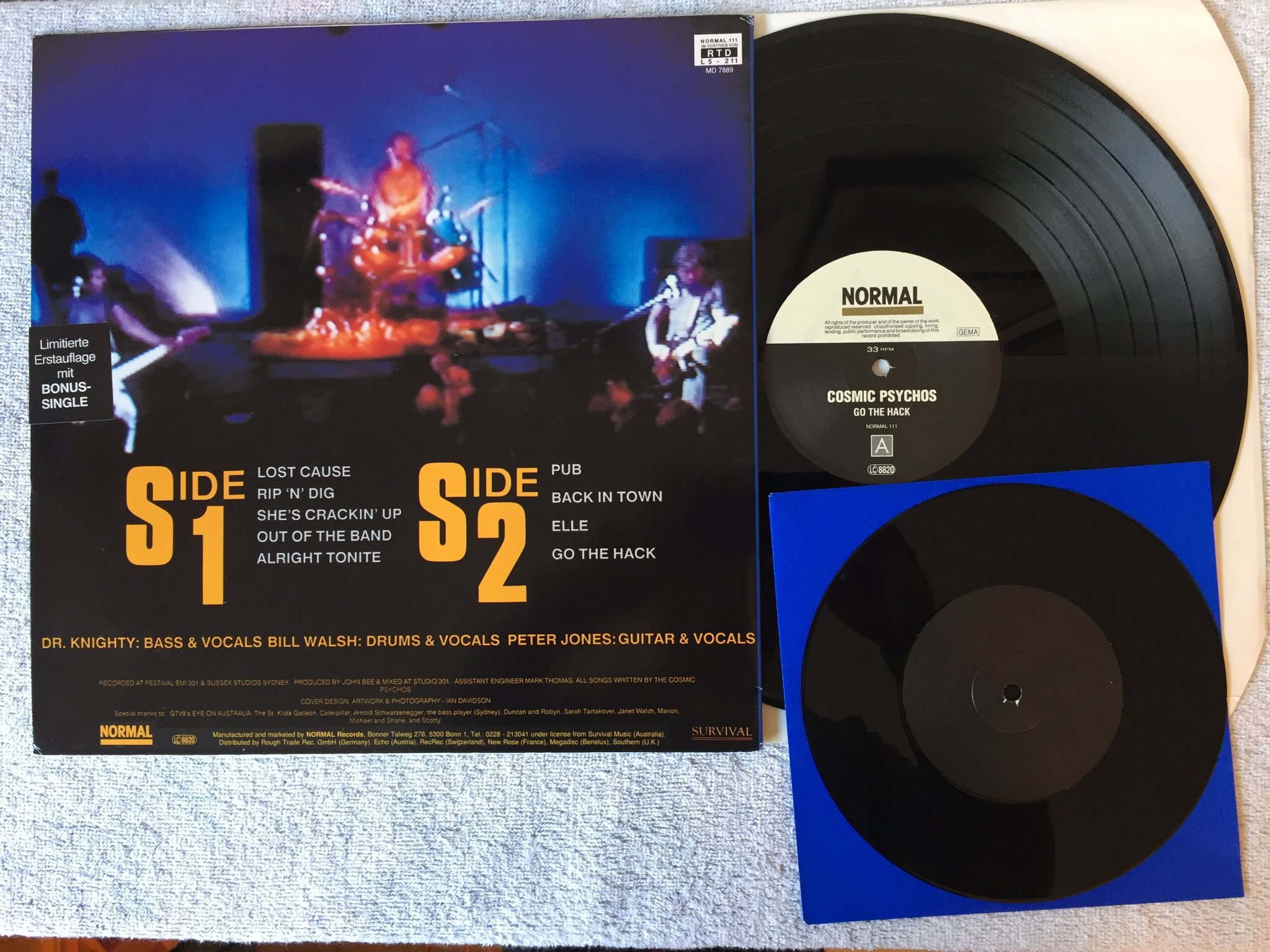 Omslagsbild för skivan COSMIC PSYCHOS go the hack LP + 7"single Ger NORMAL 111 grunge