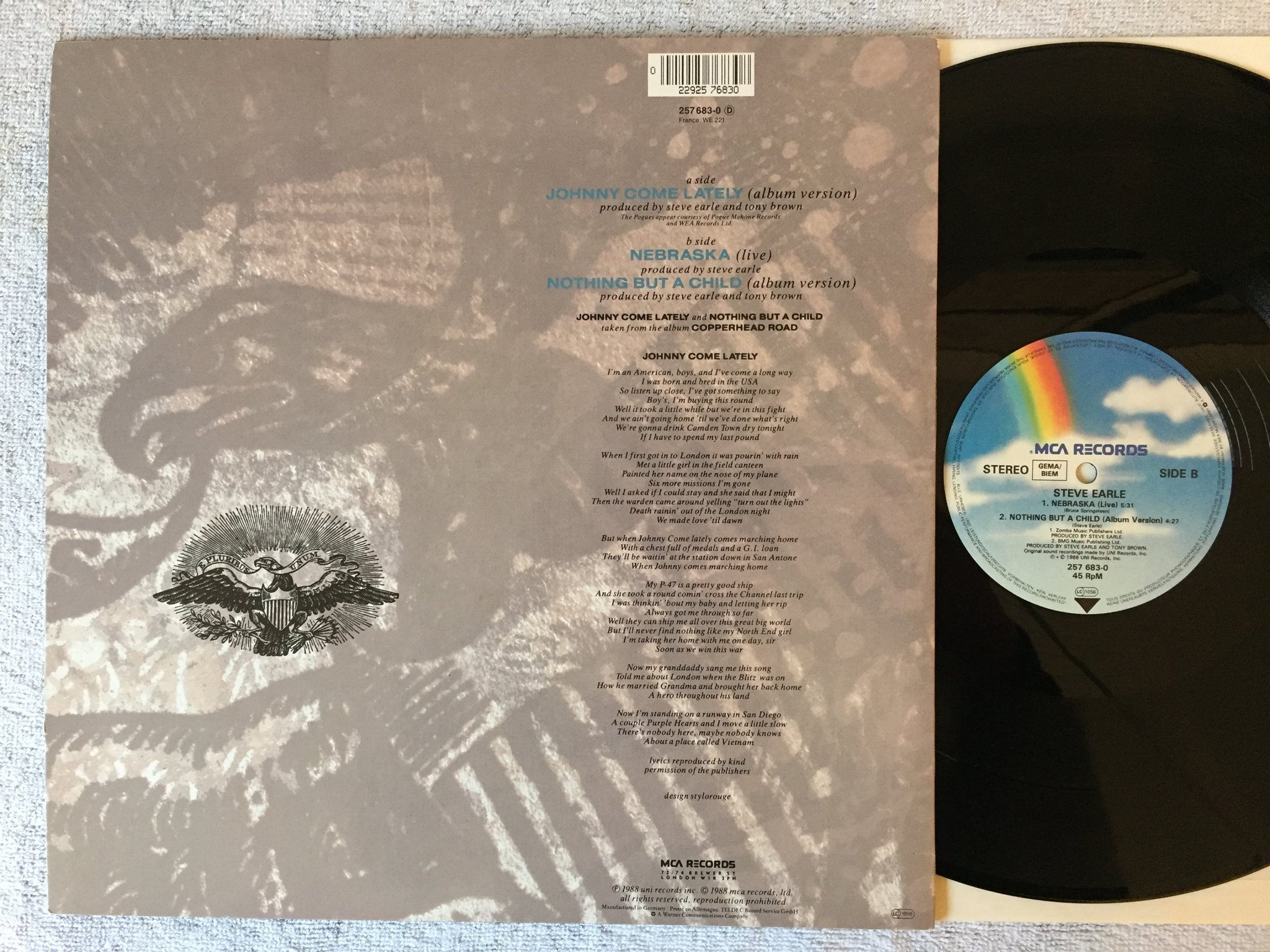 Omslagsbild för skivan STEVE EARLE Johnny come lately 12"single  -88 Ger MCA 257683-0