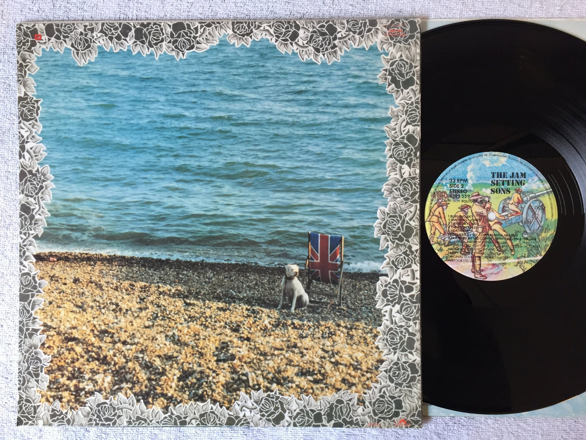 Omslagsbild för skivan THE JAM Setting Sons LP -79 ncb POLYDOR  2383.559