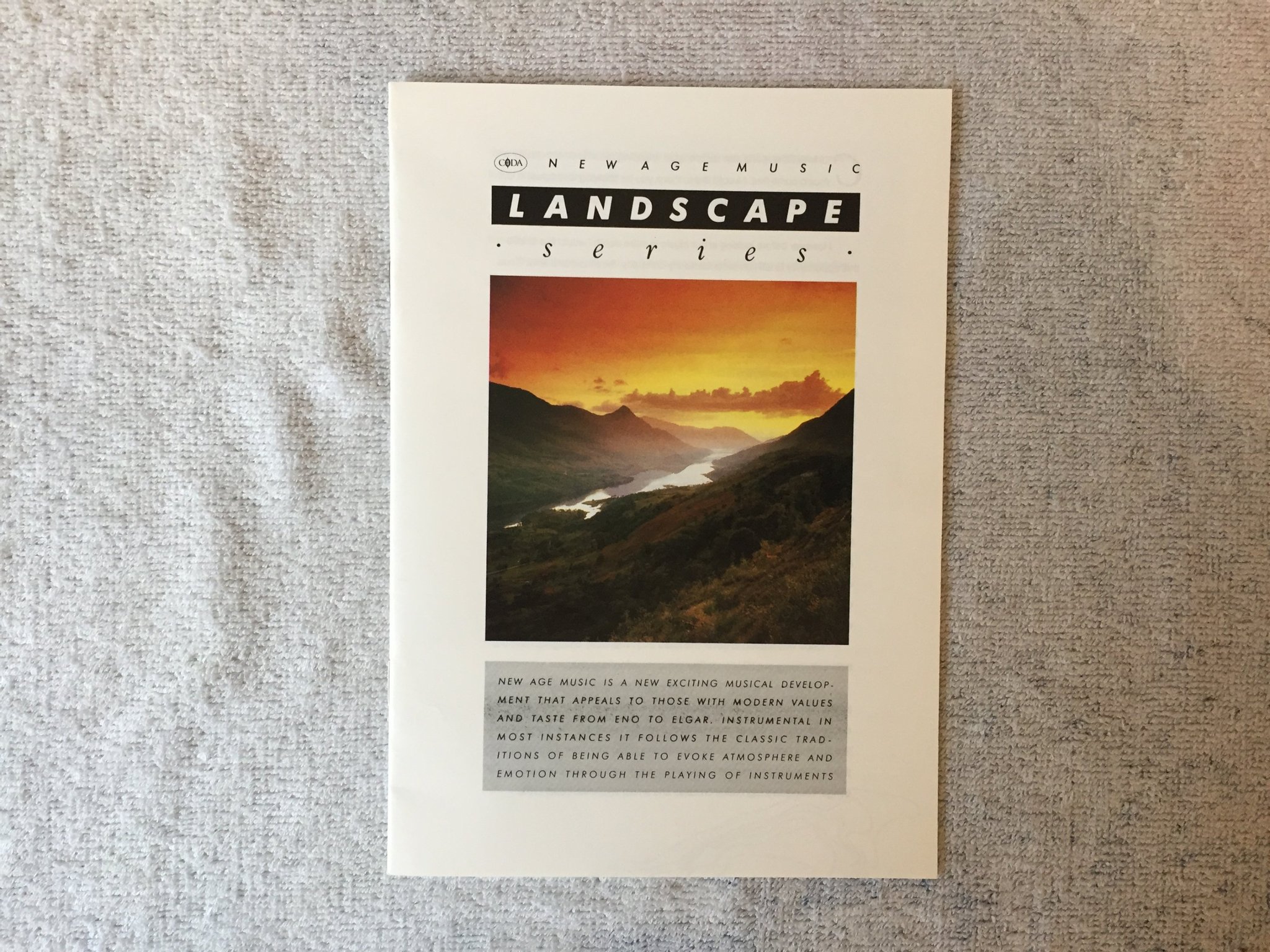 Omslagsbild för skivan CLAIRE HAMILL voices LP -86 UK CODA RECORDS NAGE 8