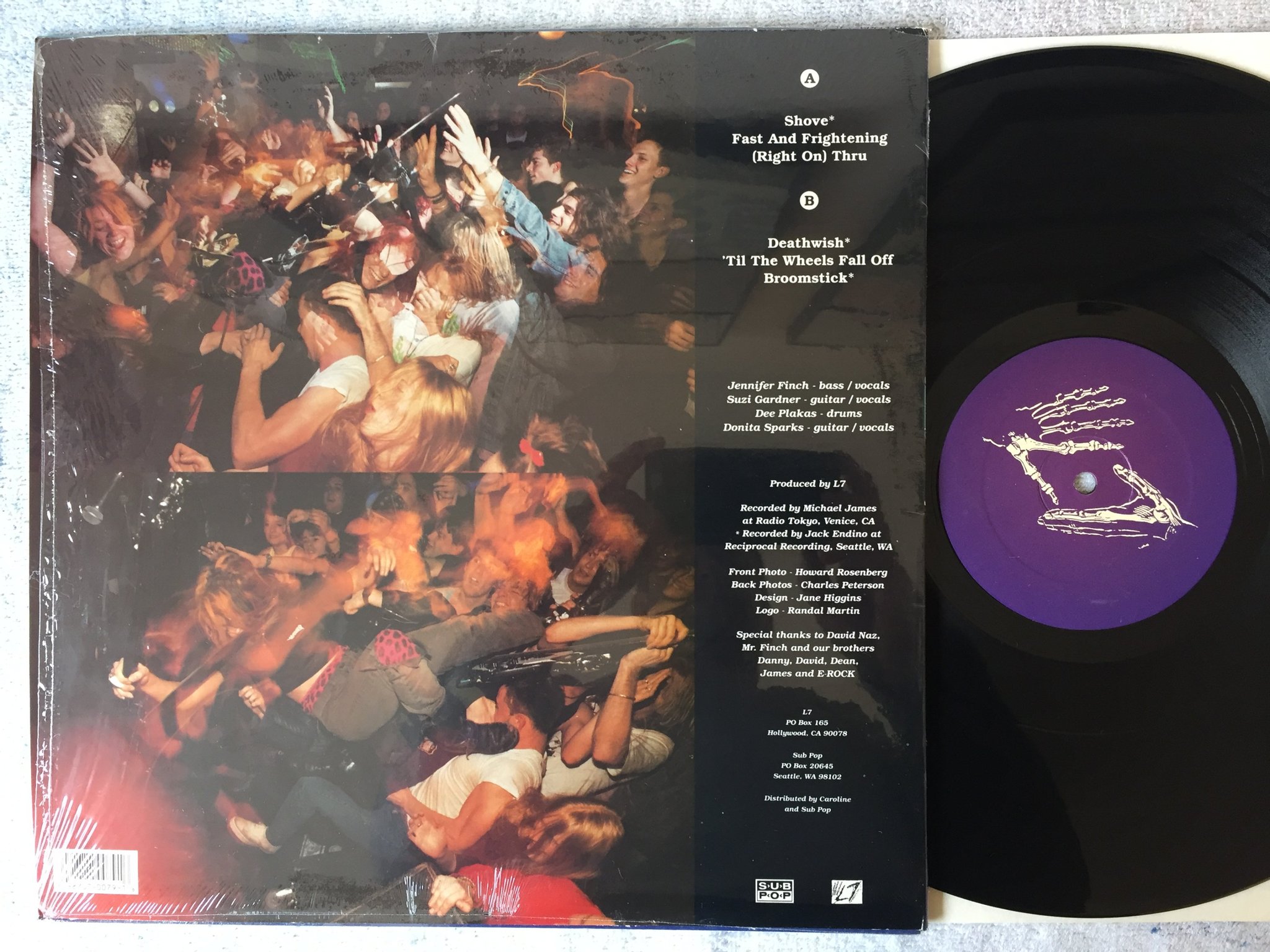 Omslagsbild för skivan L7 smell the magic LP -90 US SUB POP SP79 grunge RARE ! ! 