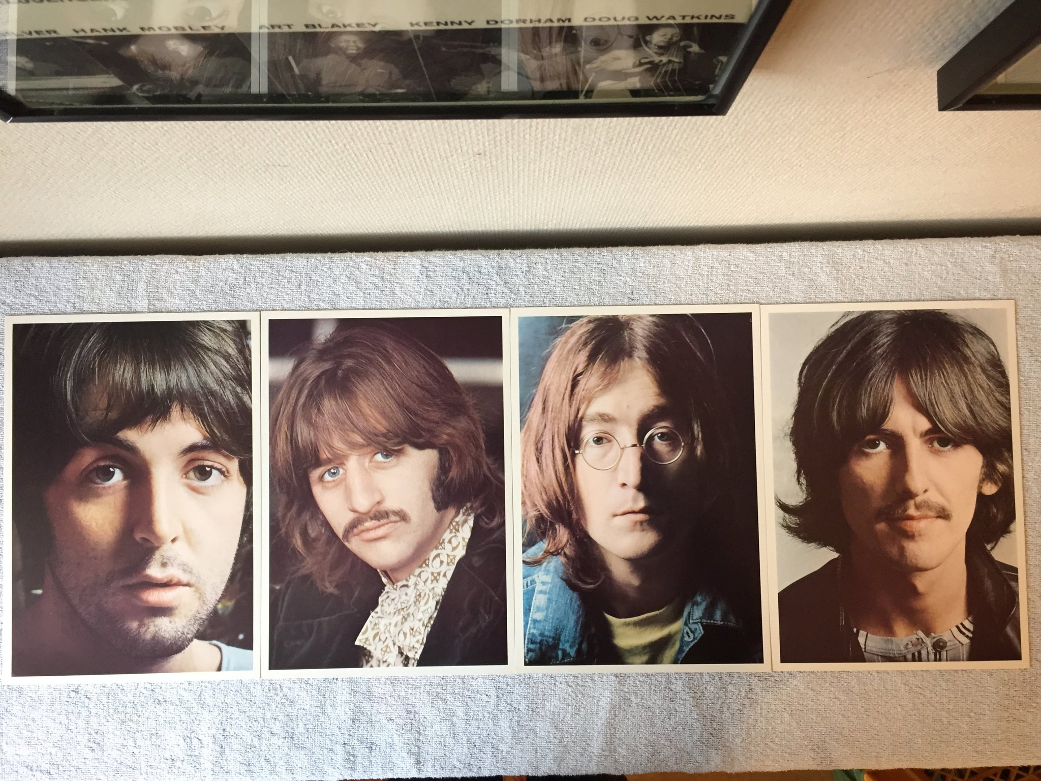 Omslagsbild för skivan THE BEATLES white album 2xLP re -68/81 Ger APPLE 1C 172-04 173/74 #960686