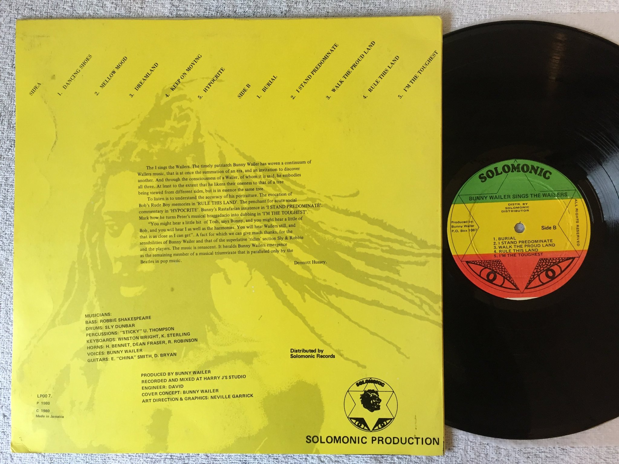 Omslagsbild för skivan BUNNY WAILER sings the Wailers LP Jamaica press SOLOMONIC LP007
