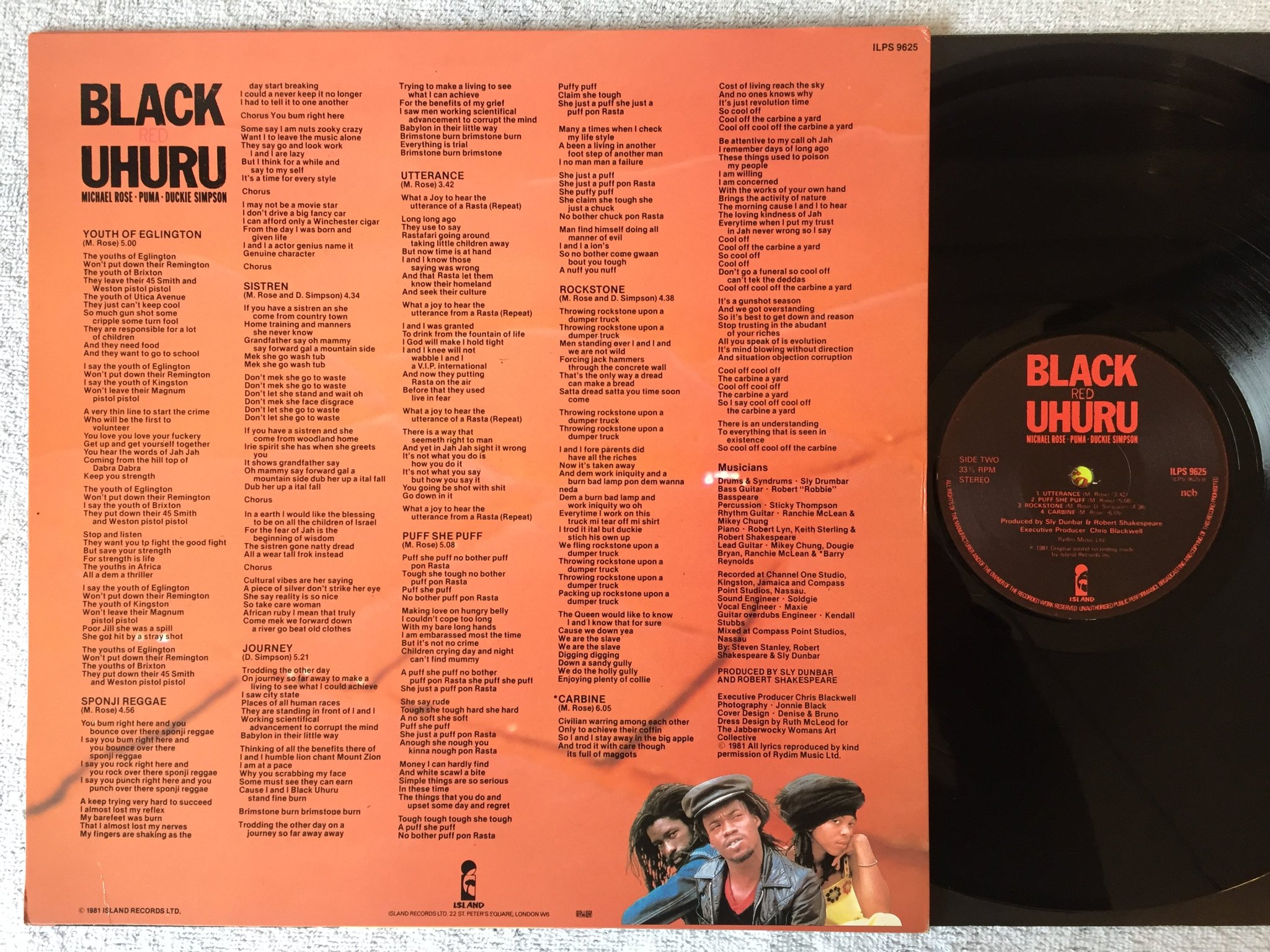 Omslagsbild för skivan BLACK UHURU red LP -81 ncb ISLAND ILPS 9625 reggae classic !!!
