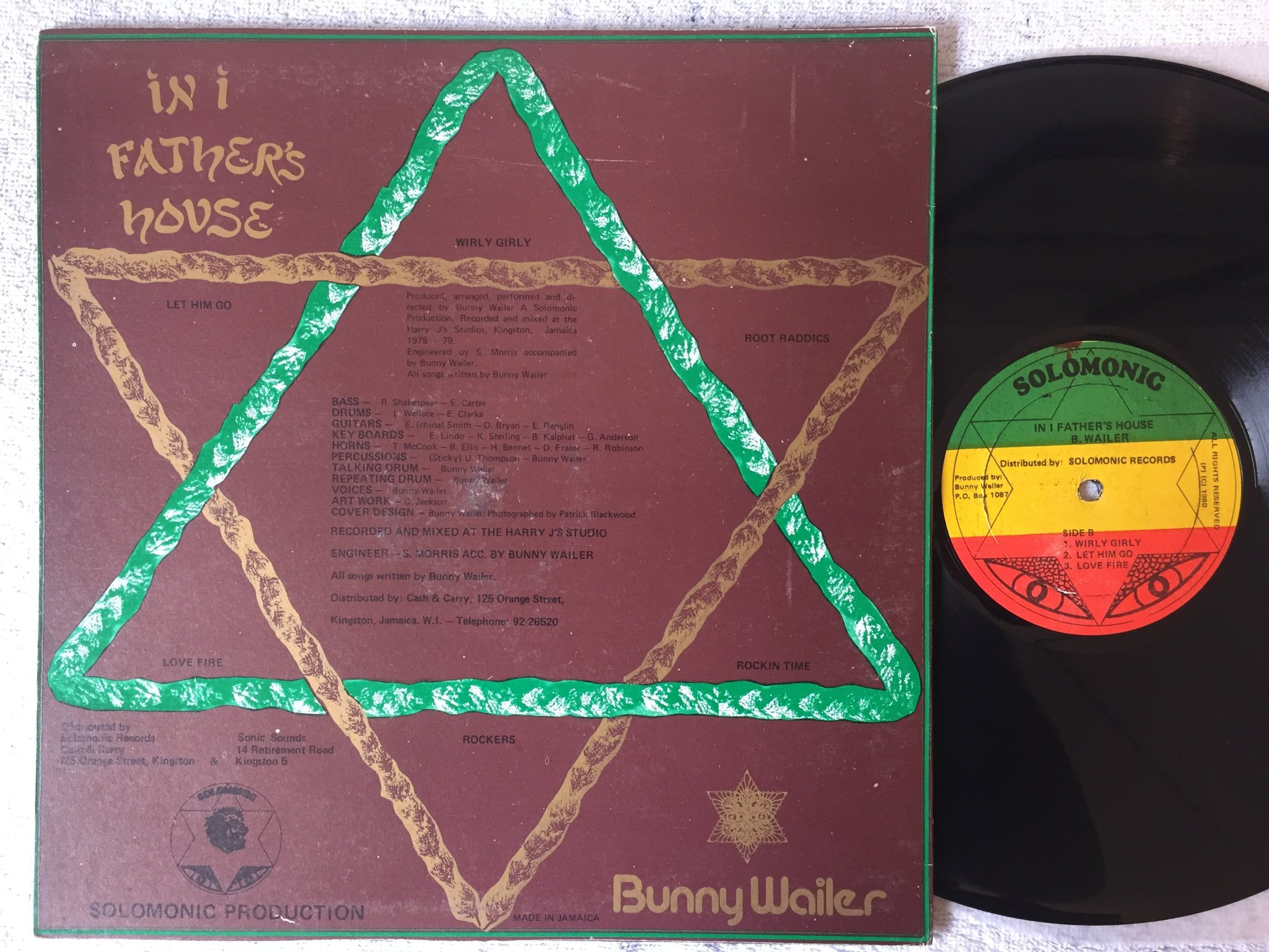 Omslagsbild för skivan BUNNY WAILER in I father's house LP -80 Jamaica SOLOMONIC none