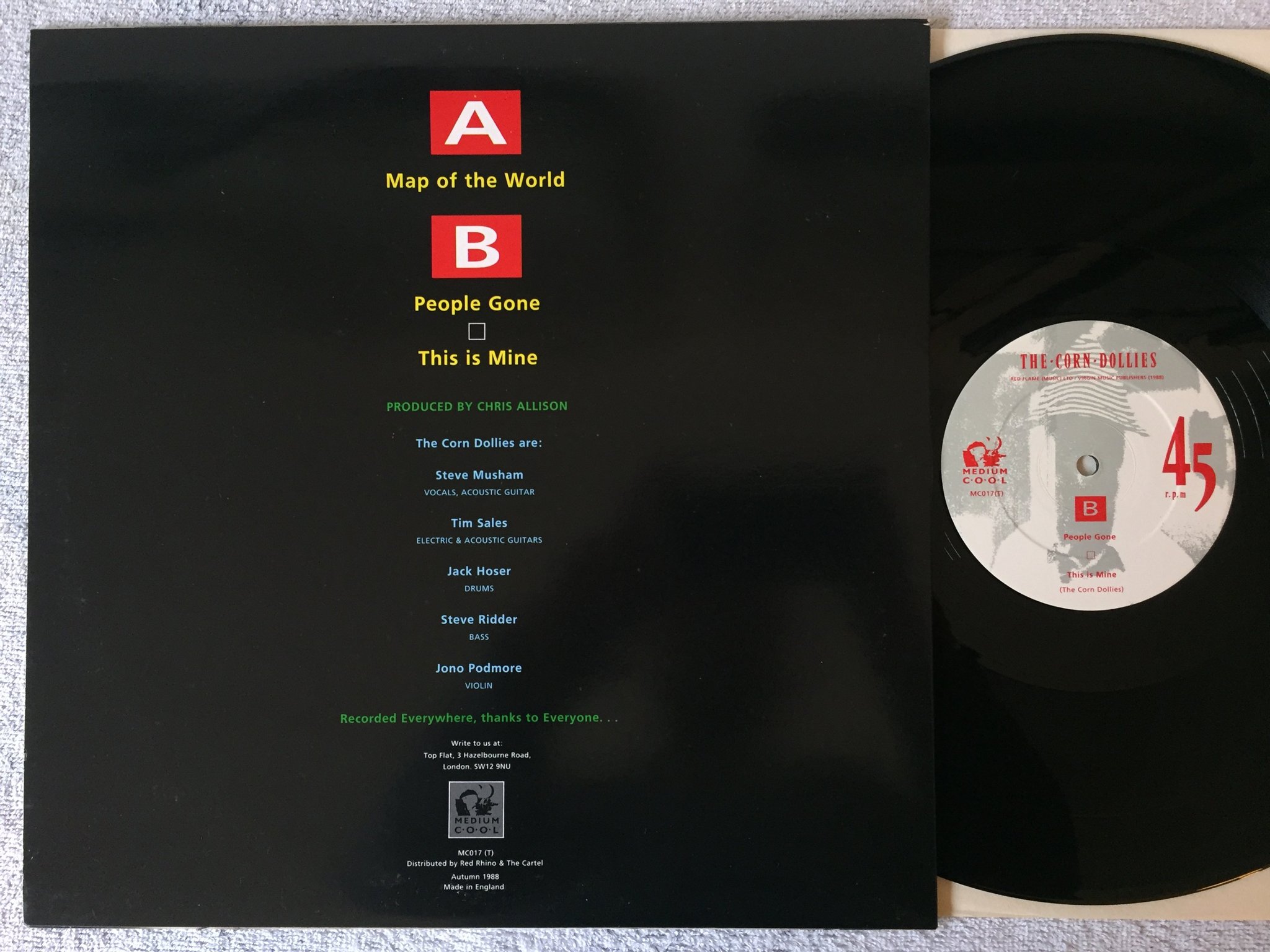 Omslagsbild för skivan THE CORN DOLLIES map of the world 12"single -88 UK MEDIUM COOL MC017(T) indie