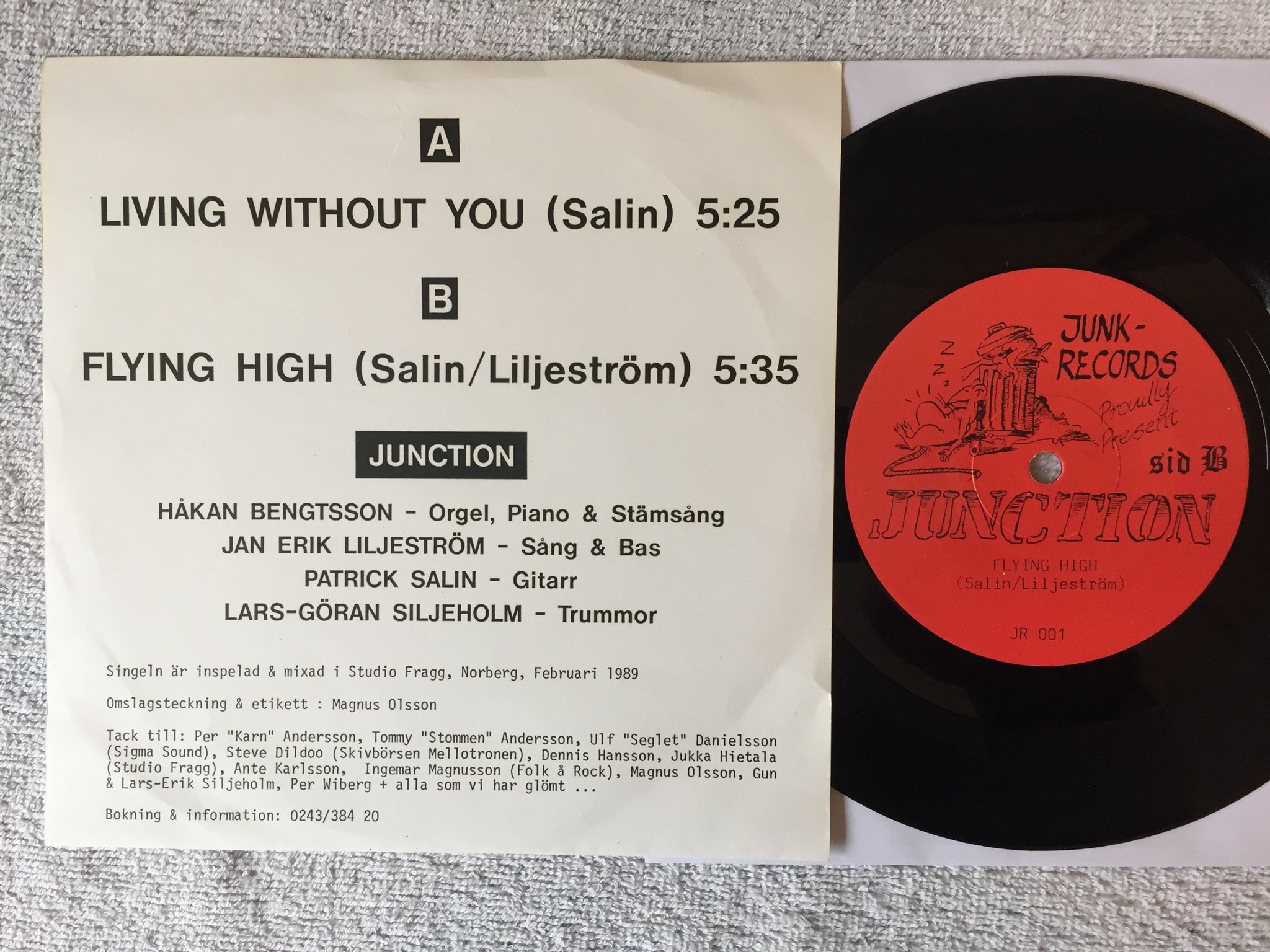 Omslagsbild för skivan JUNCTION living without you 7"single -89 Swe JUNK RECORDS JR 001 
