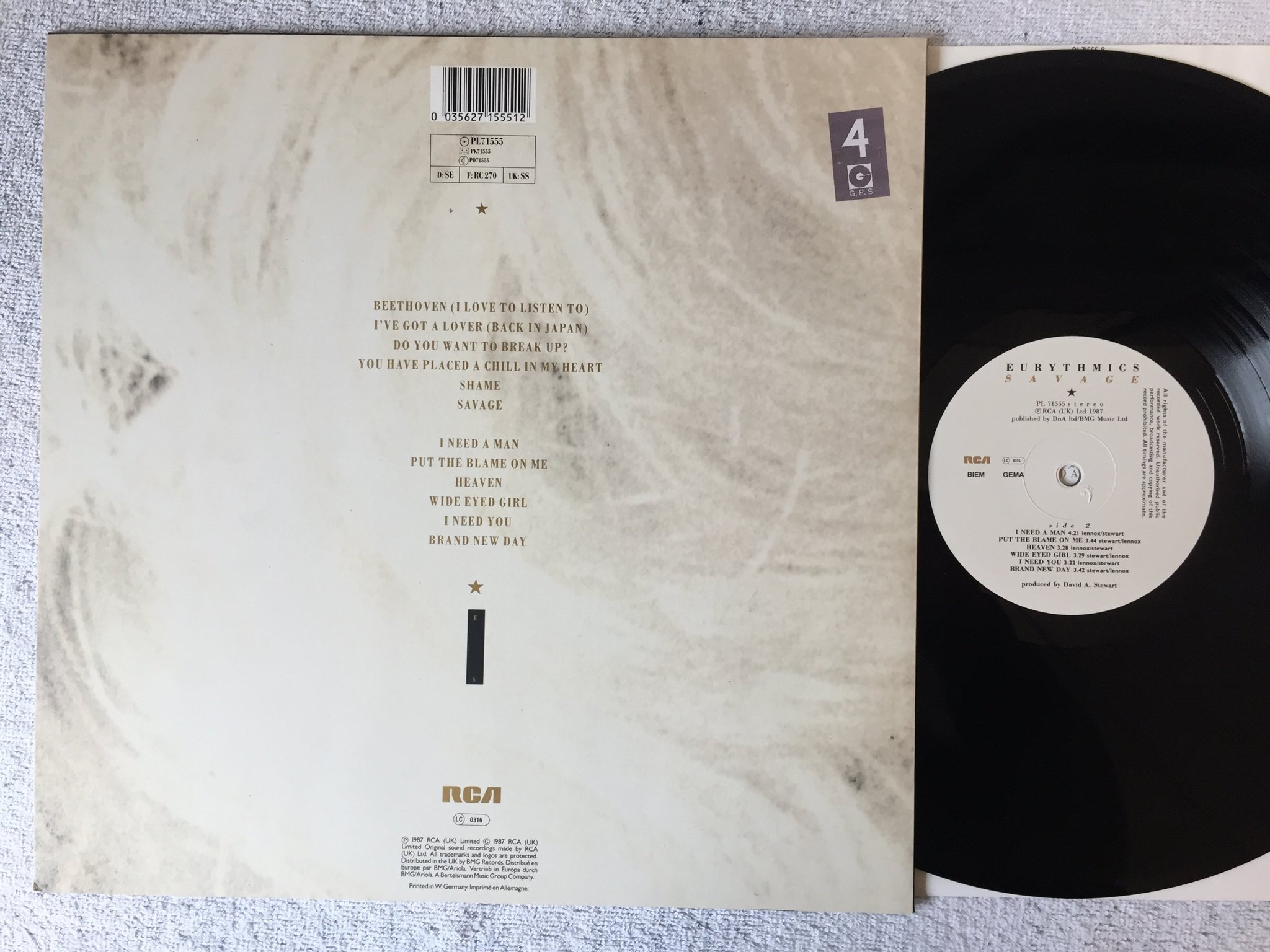Omslagsbild för skivan EURYTHMICS savage LP -87 Ger RCA PL 71555
